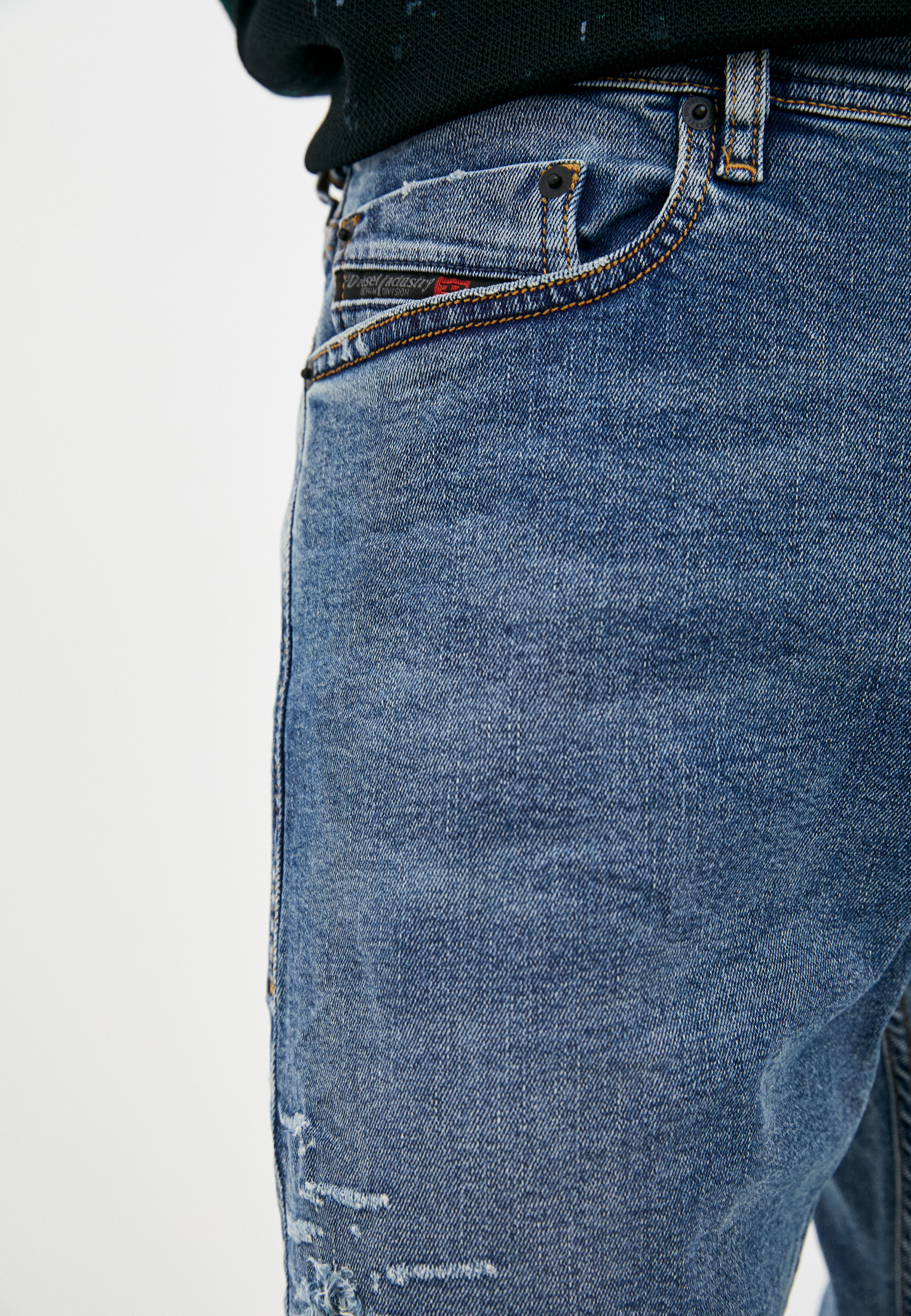 Мужские зауженные джинсы Diesel (Дизель) 00CKRJ080AC: изображение 4