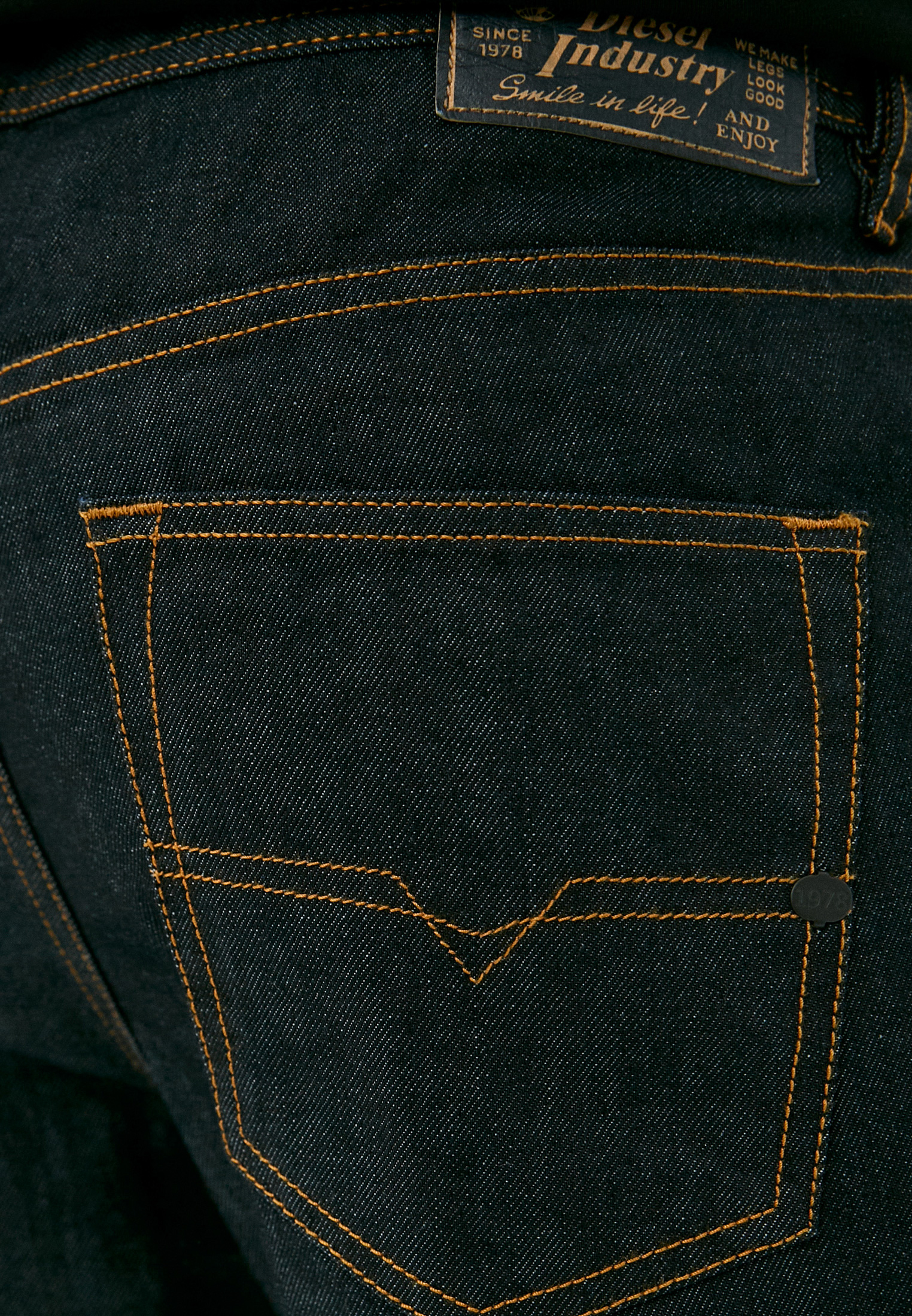 Мужские прямые джинсы Diesel (Дизель) 00SKLVR8E50: изображение 4