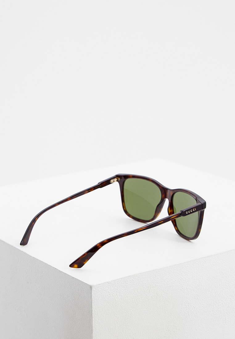 Женские солнцезащитные очки Gucci (Гуччи) GG0495S купить за 24899 руб.