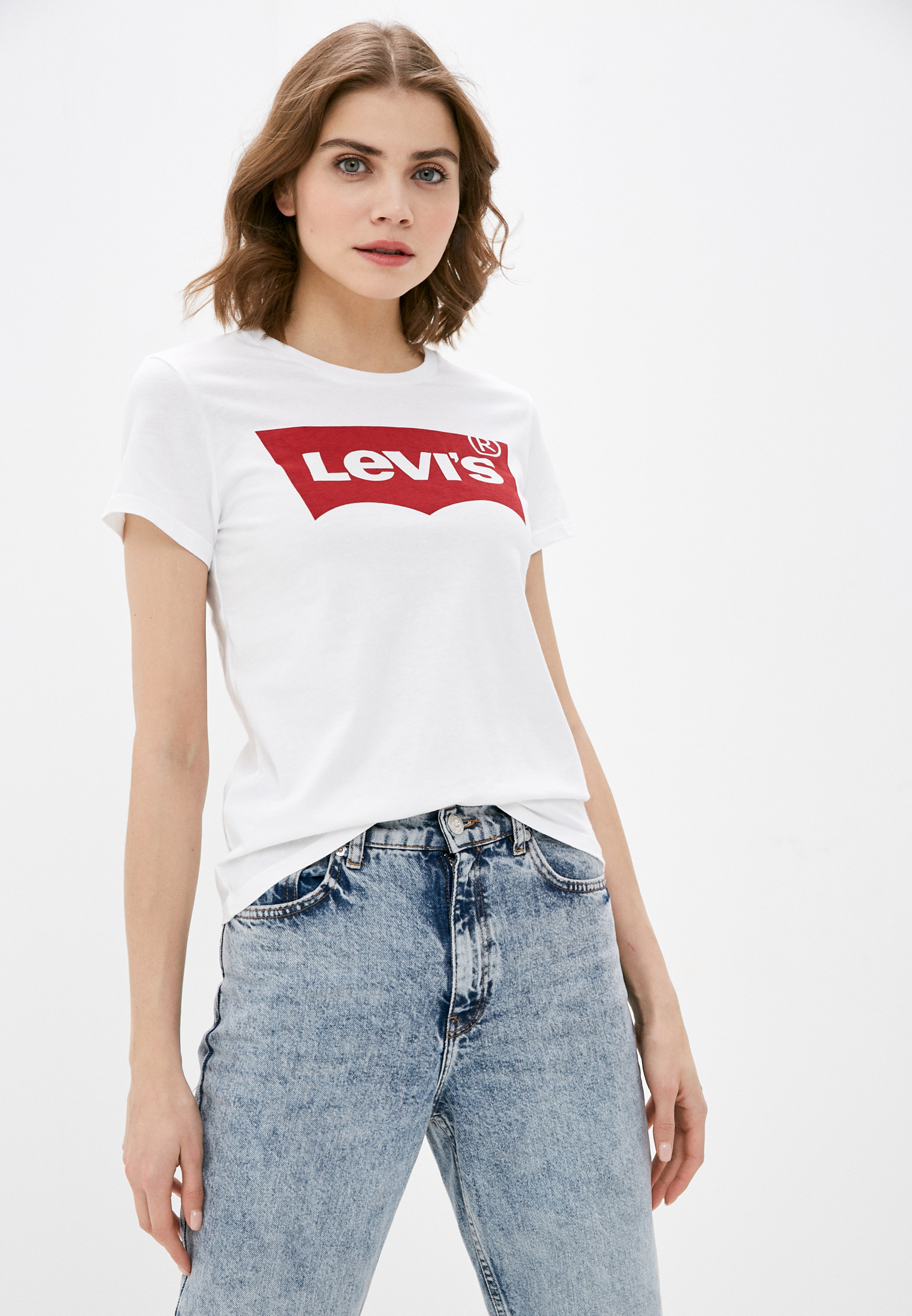 майка levi's женская. майка на девушке xl. белая футболка левайс. Levis moscow футболка женская. майка levis женская черная.