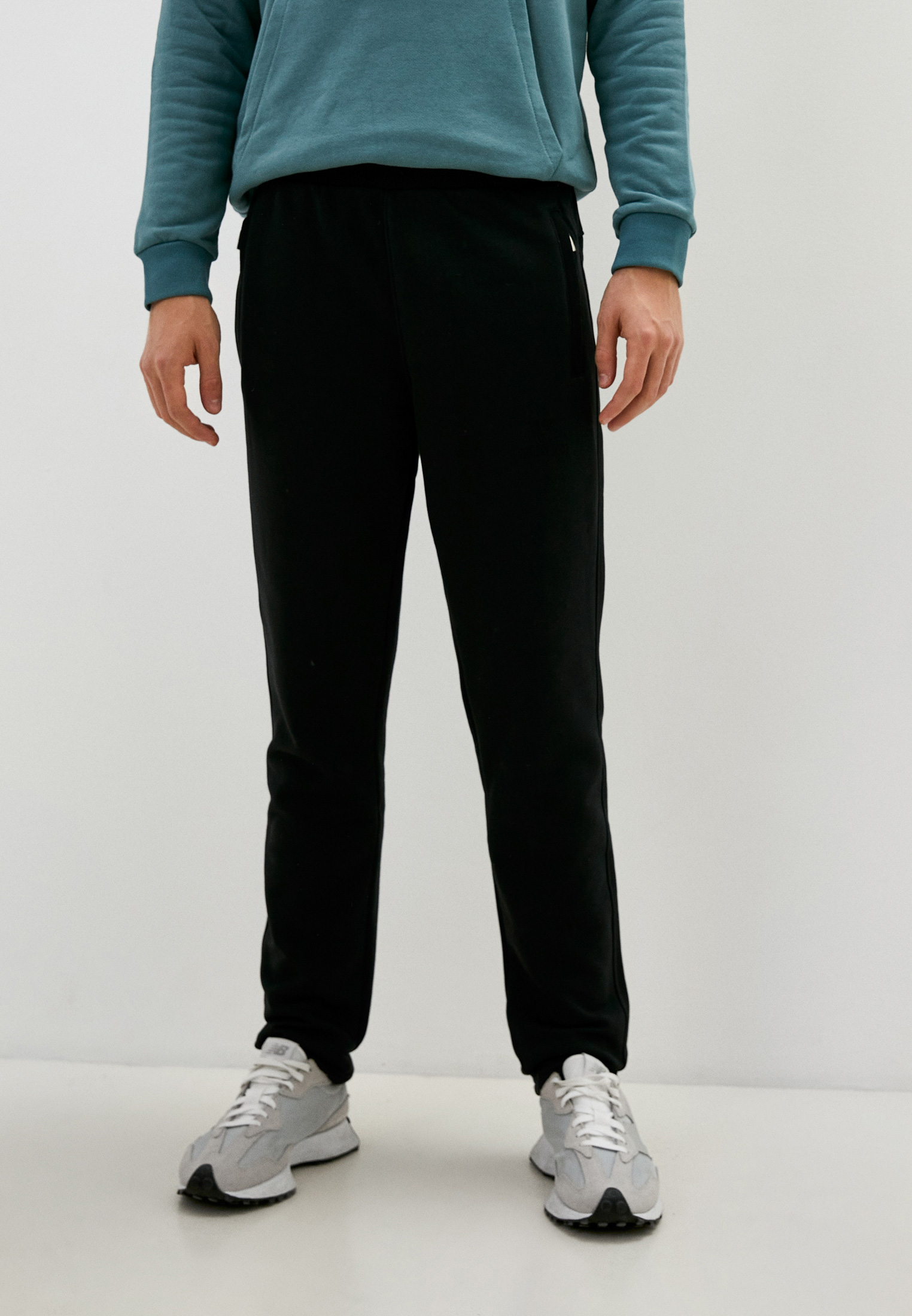 Мужские спортивные брюки Vitacci (Витачи) SP84888-01_черный_44-46 (S)