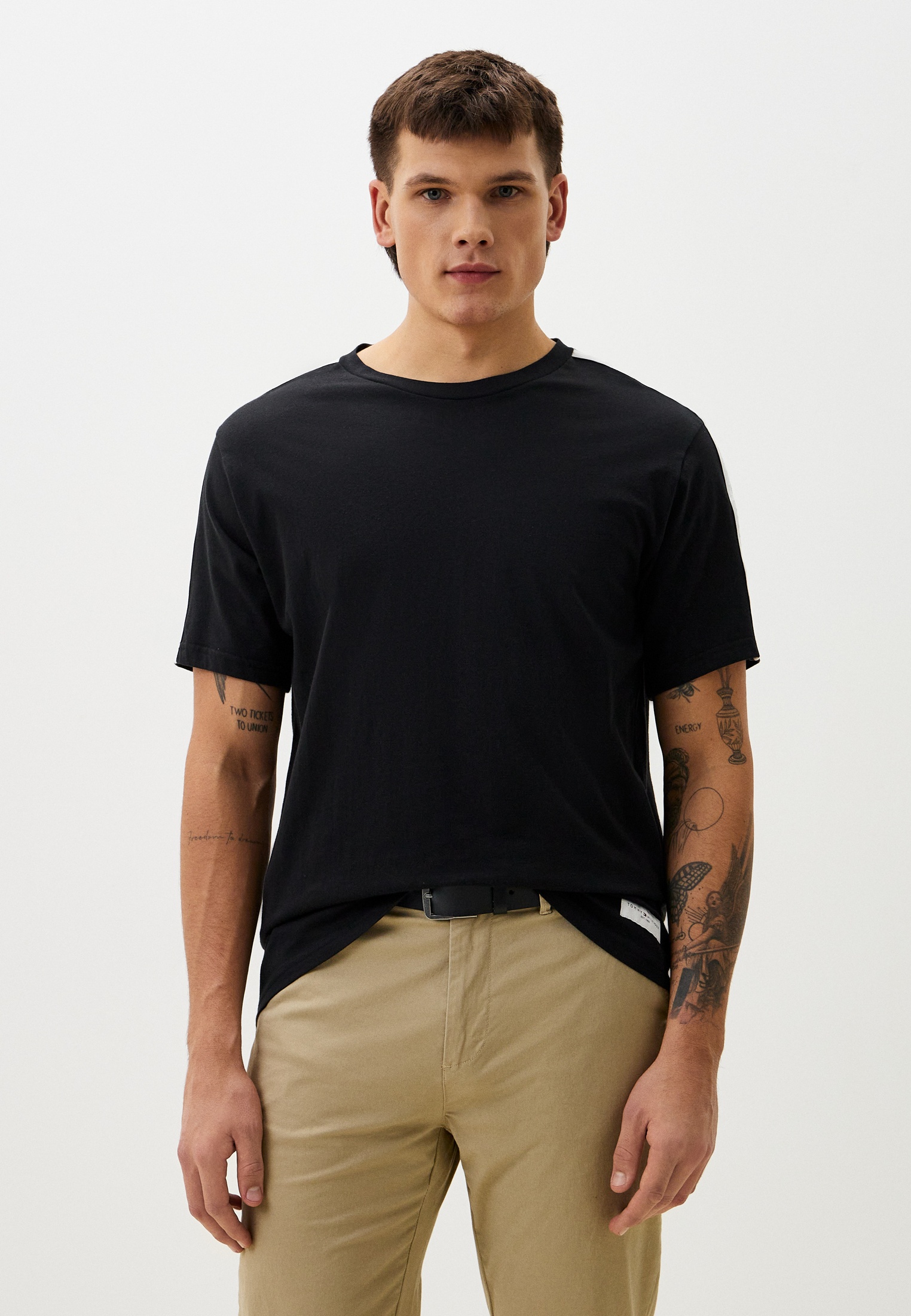 Футболка с коротким рукавом Tommy Hilfiger (Томми Хилфигер) UM0UM03005_BDS