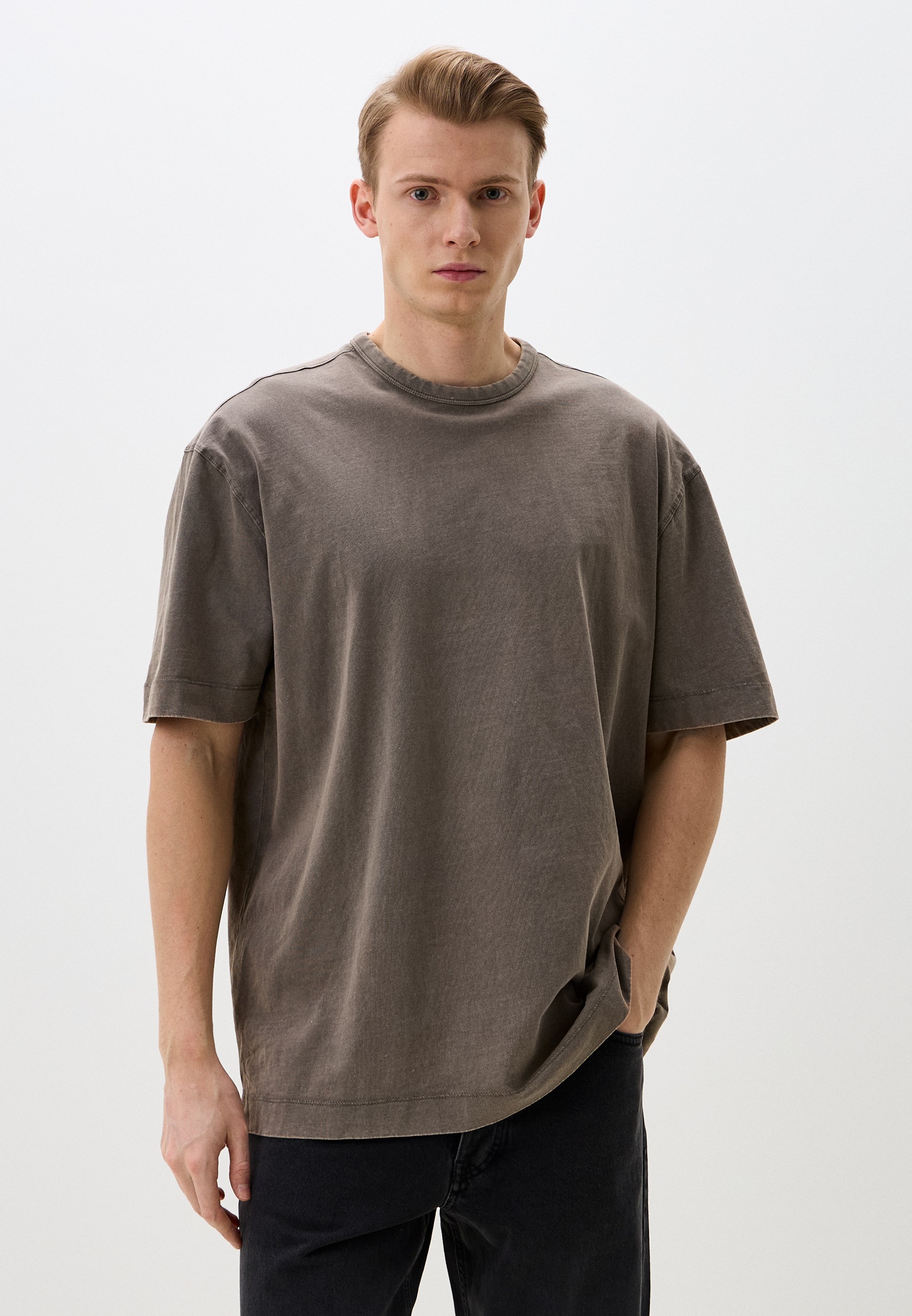 Футболка с коротким рукавом Colin's CL1072305_Q1.V1_BRW_SS25