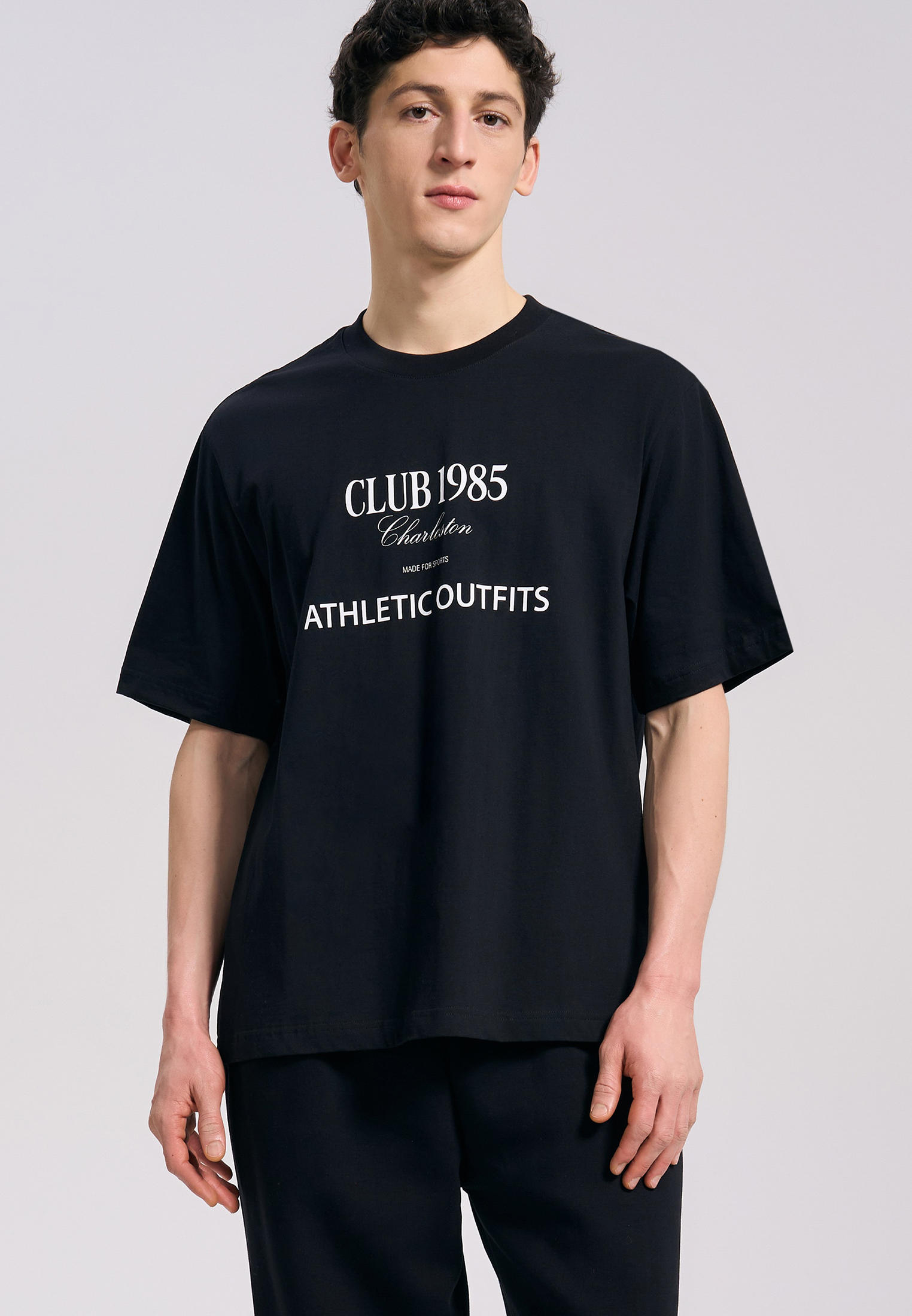 Футболка с коротким рукавом ТВОЕ 103828-00BK