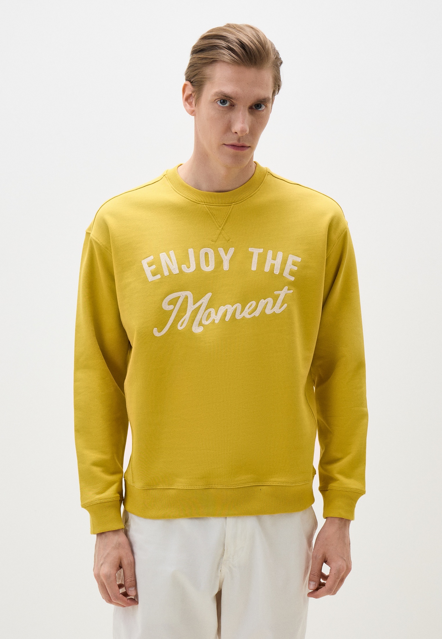 Мужские свитшоты United Colors of Benetton (Юнайтед Колорс оф Бенеттон) Свитшот United Colors of Benetton