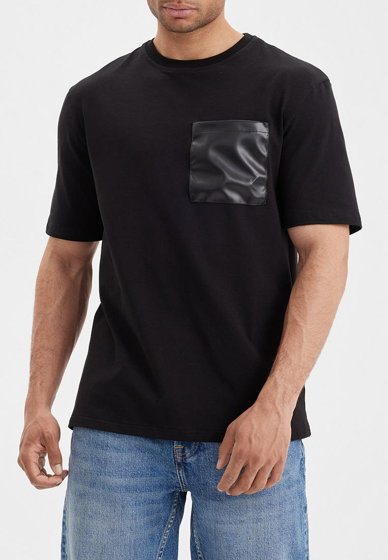 Футболка с коротким рукавом Torae Black TBFK651/Черный-L