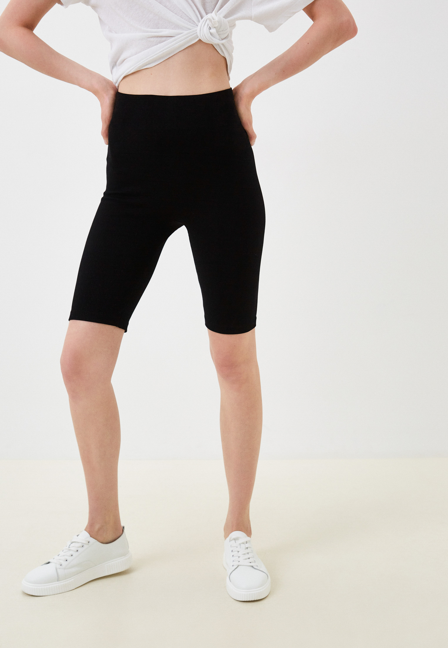 Женские спортивные шорты Trendyol TWOSS21TA0013-BLACK