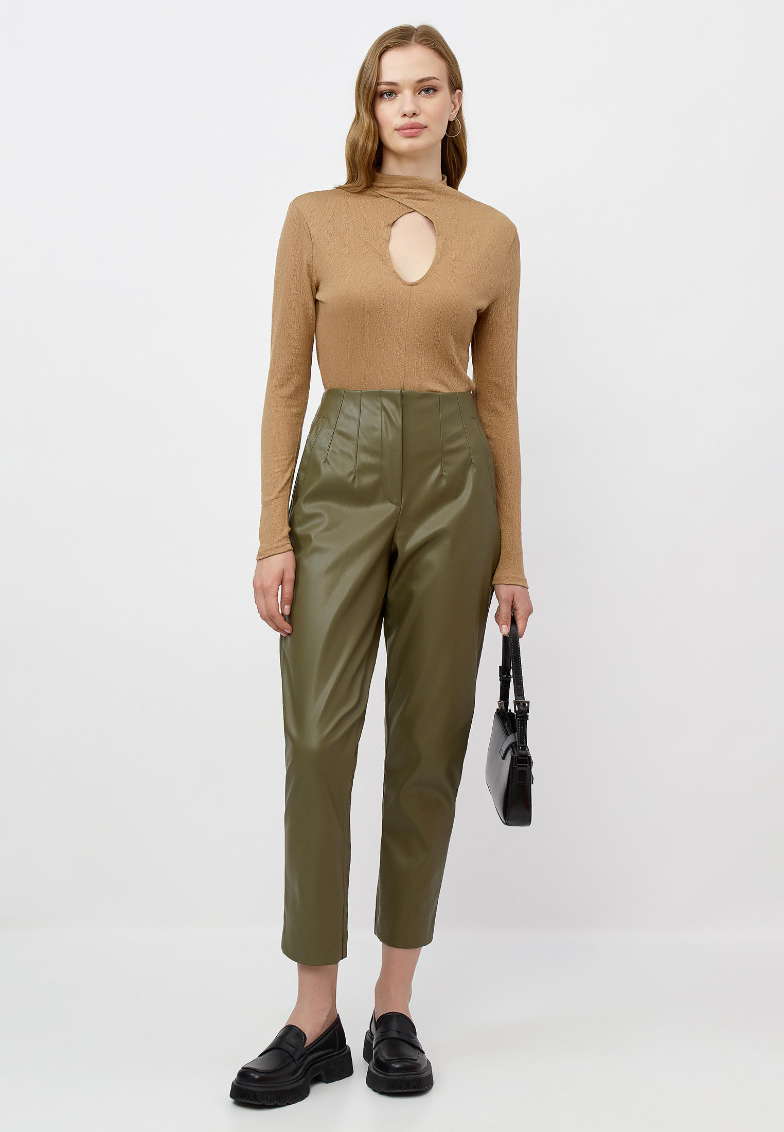 Футболка с длинным рукавом Modis (Модис) M231W00262A557F68