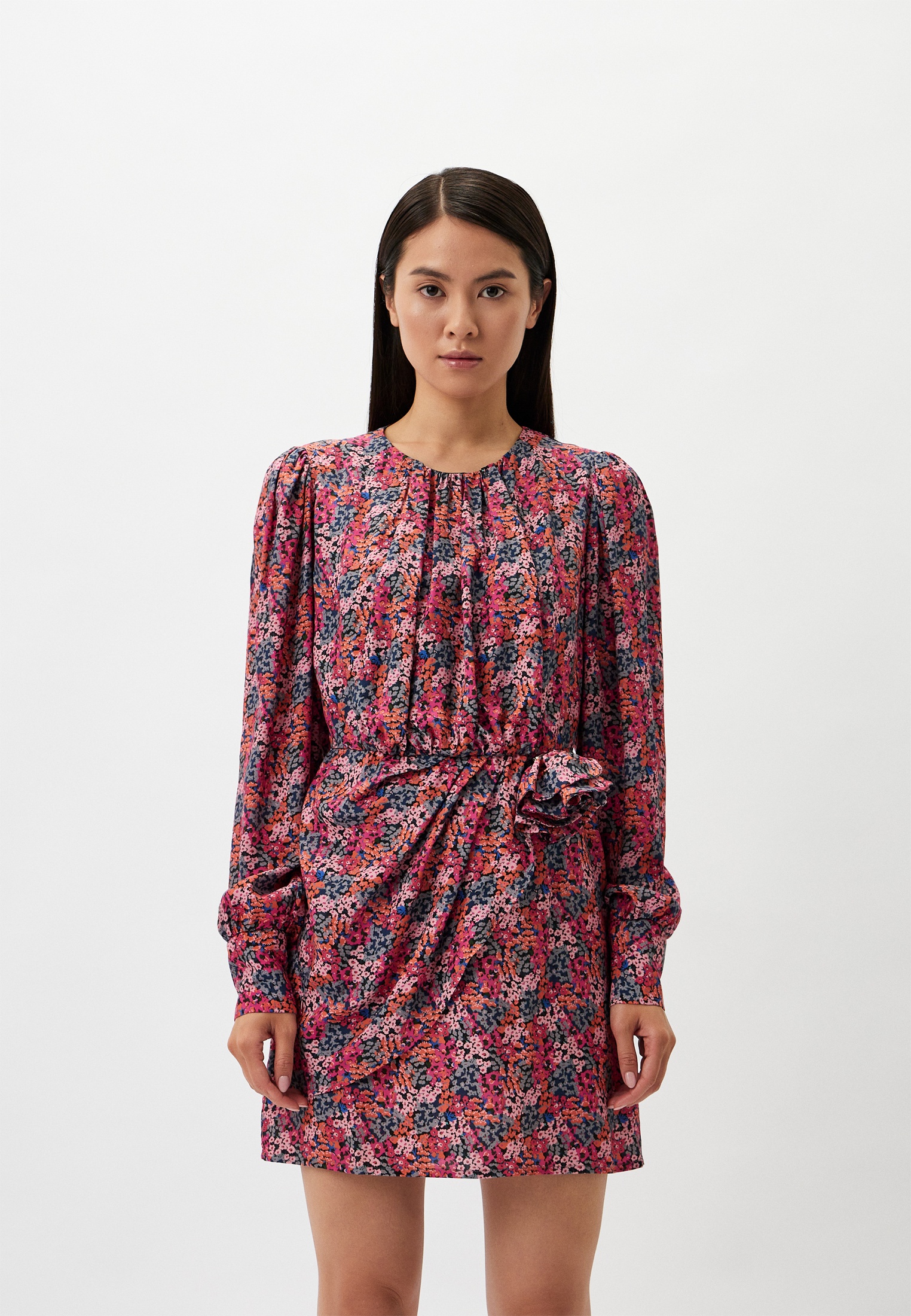 Повседневное платье Nude Story Платье и брошь Nude Story