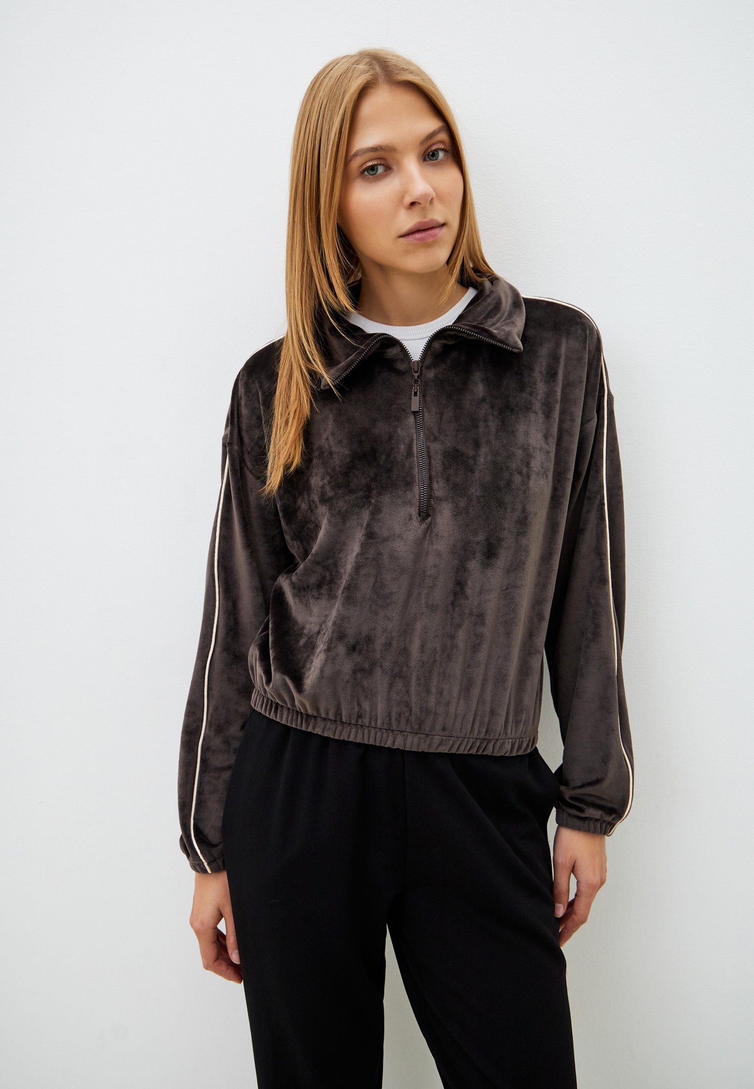 Олимпийка Kira Plastinina 31-13-26959-PG65-L