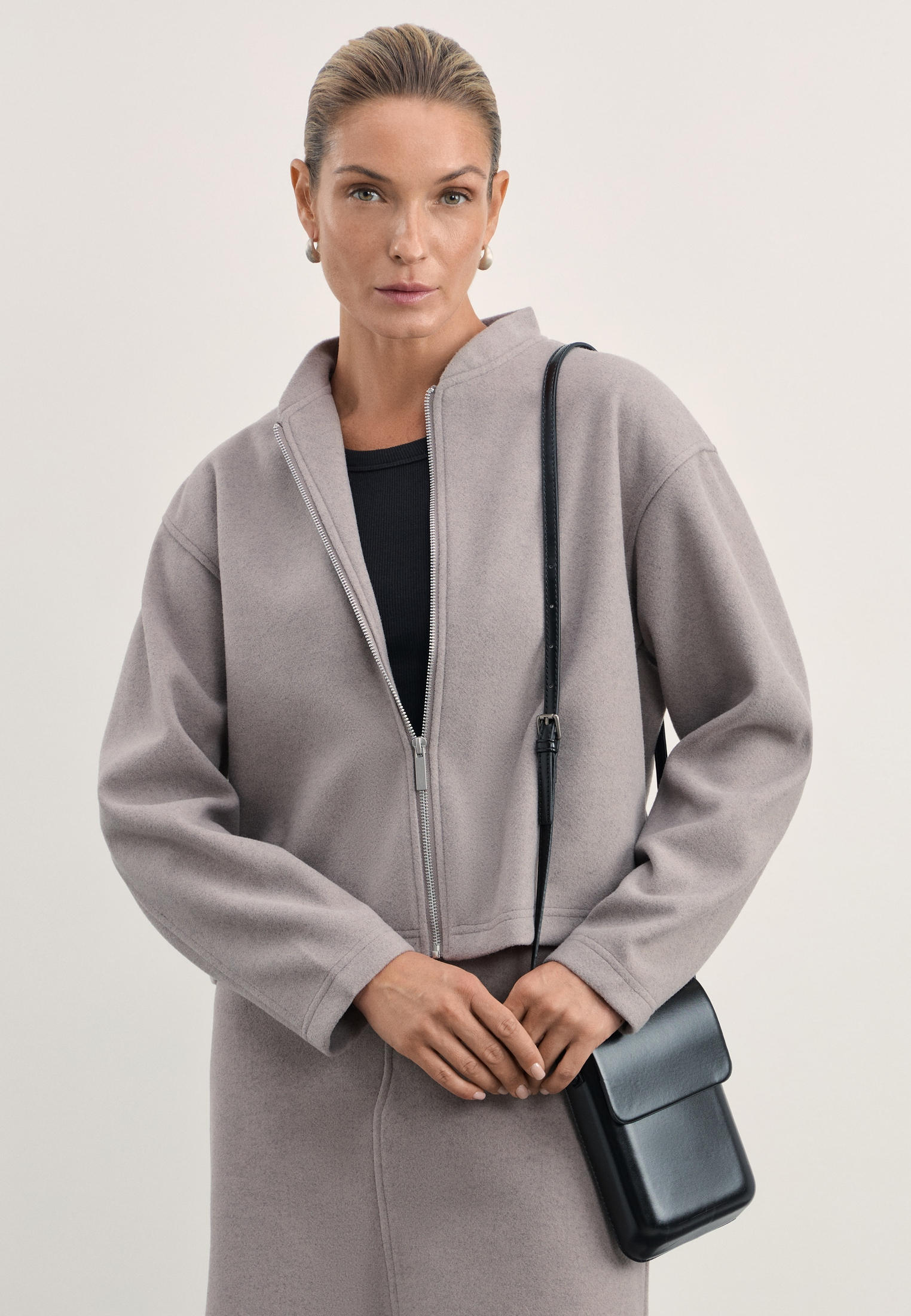 Олимпийка Zarina (Зарина) 4421506615/66