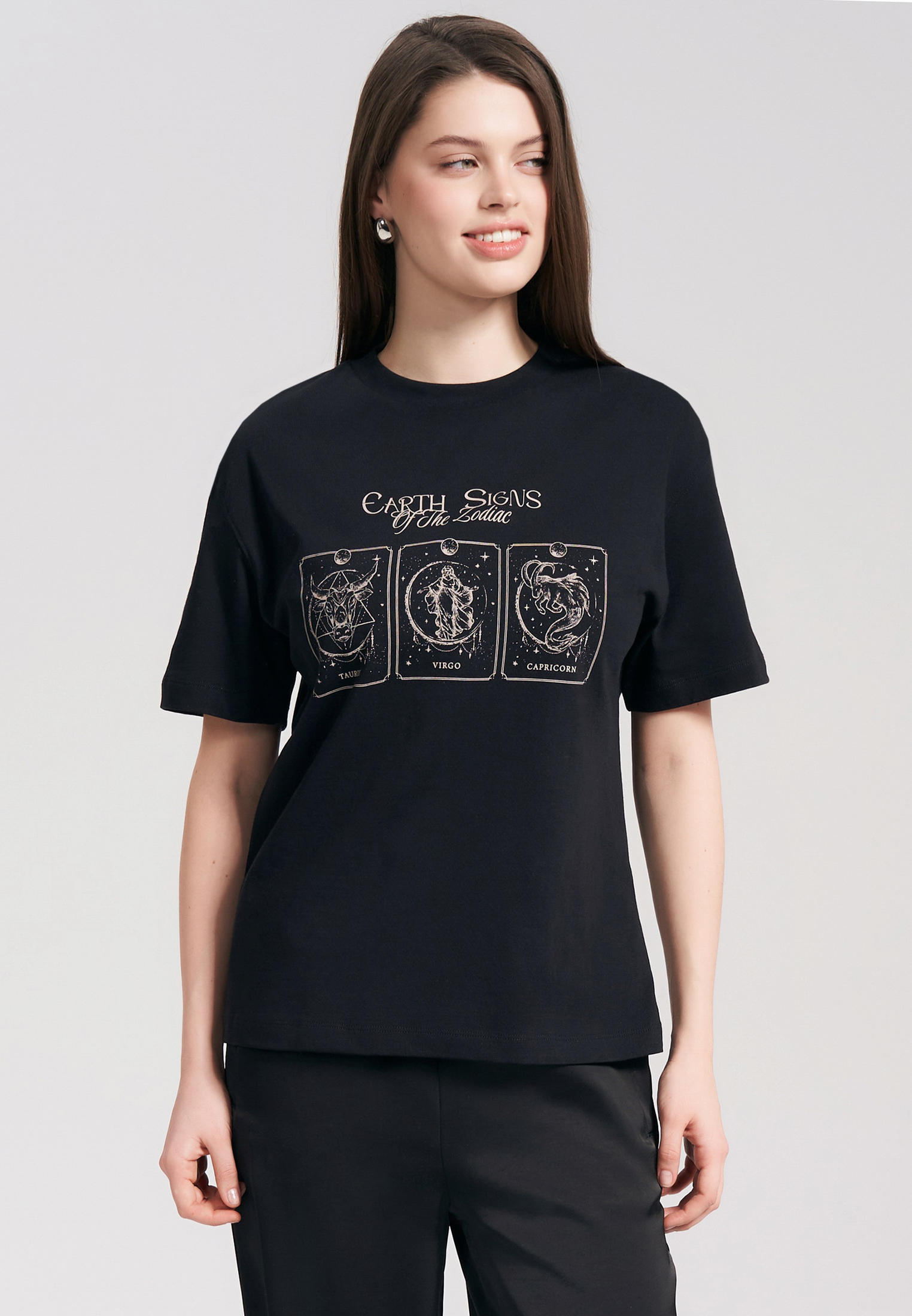 Футболка с коротким рукавом ТВОЕ 104038-00BK-XS