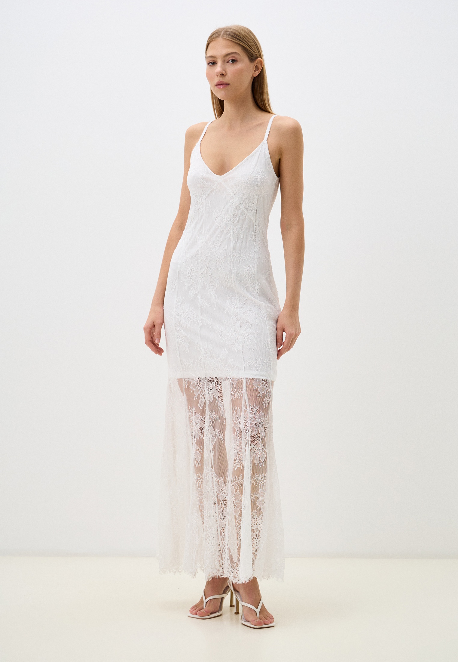 Вечернее / коктейльное платье O'Stin LR18ADO0201