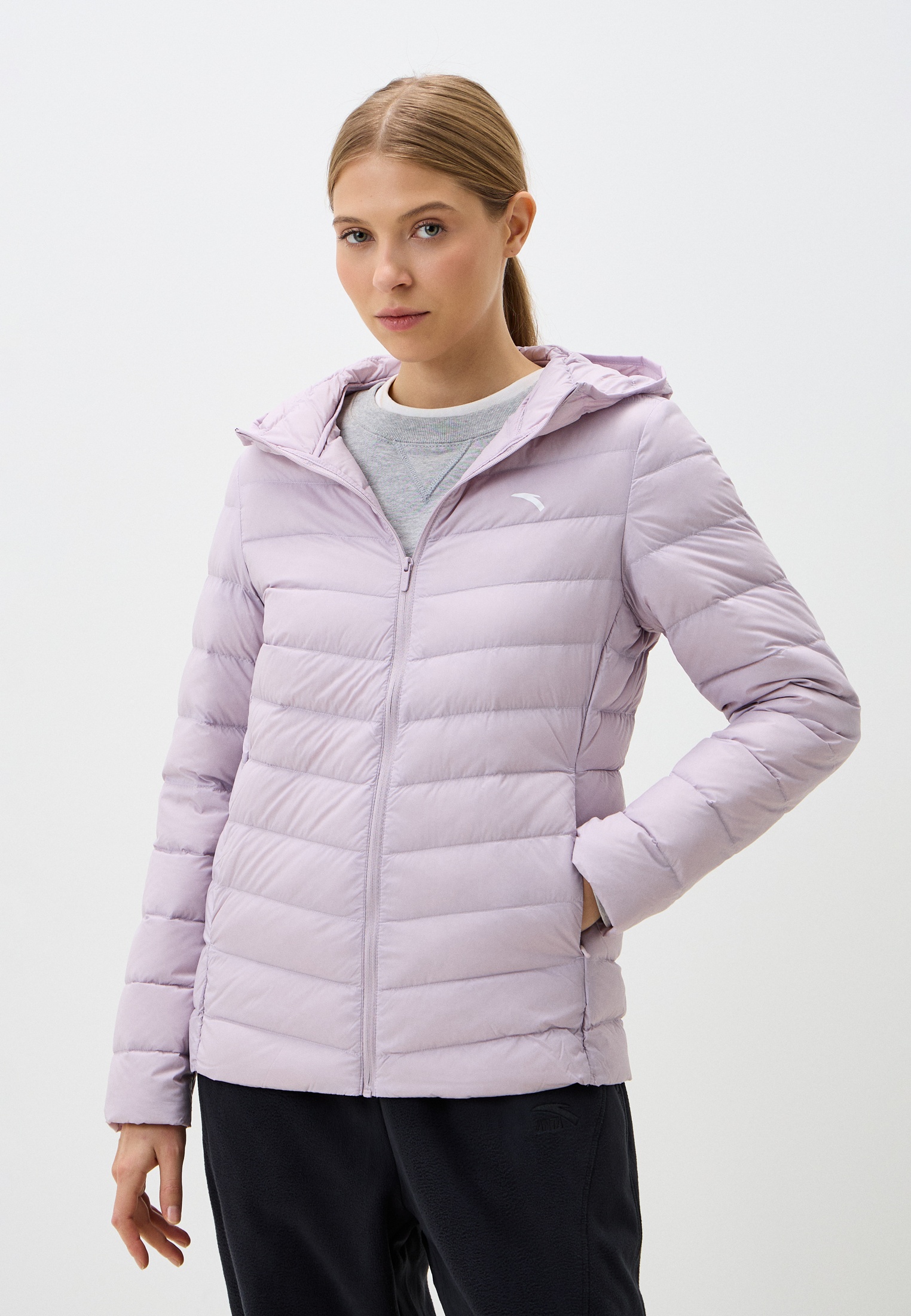 Женская верхняя одежда Anta (Анта) Куртка стеганая Anta