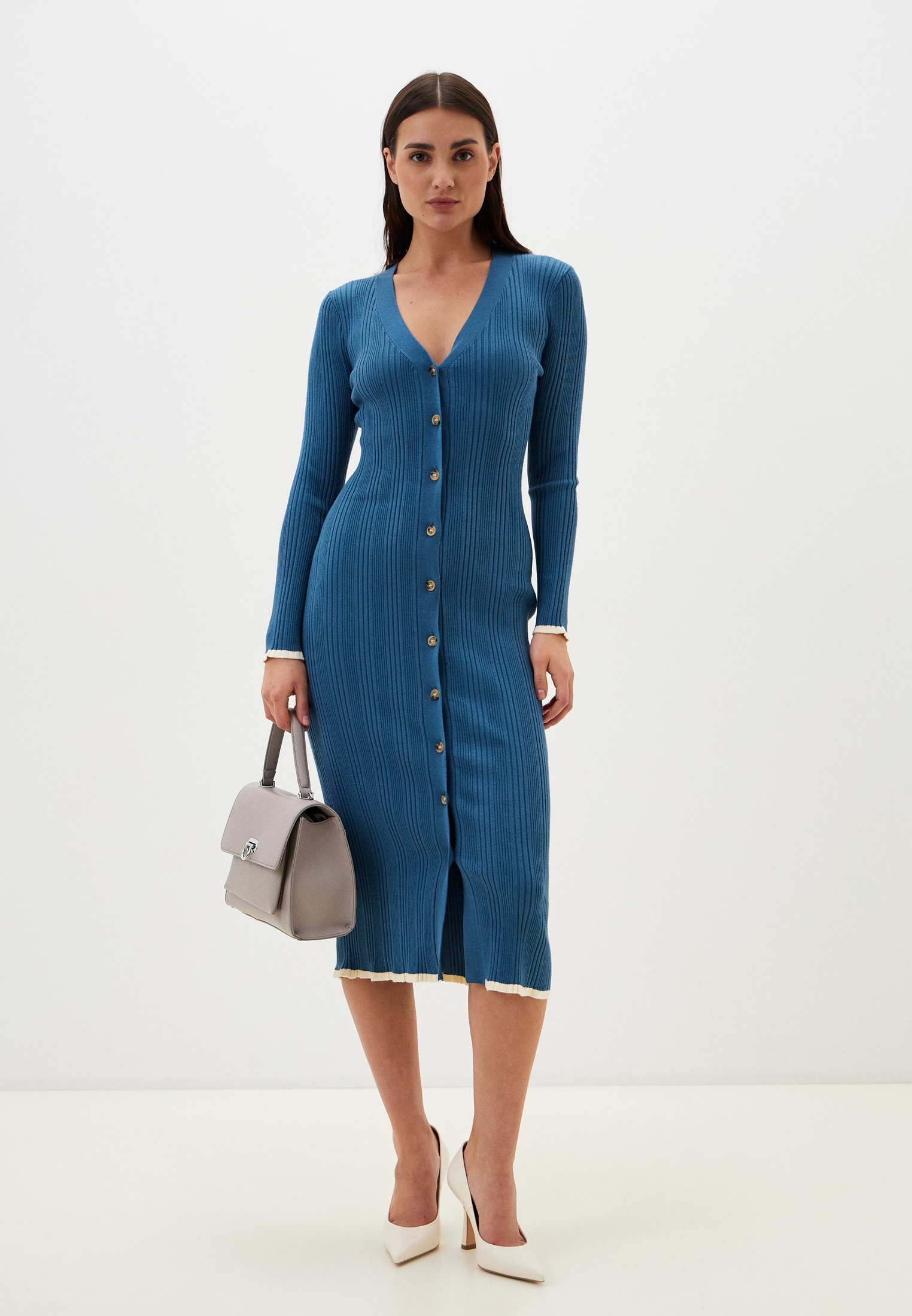 Вязаное платье BELUCCI 312582381