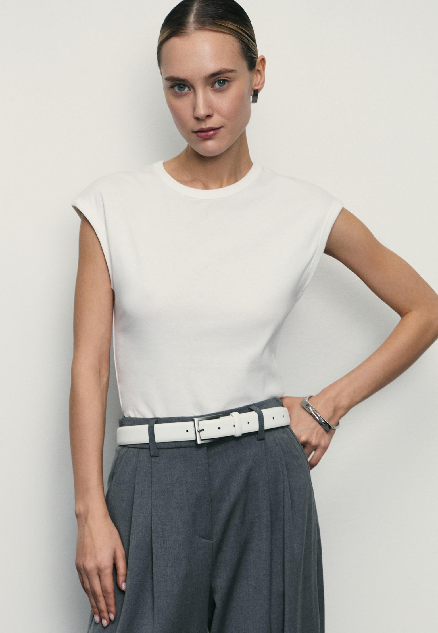 Футболка с коротким рукавом Zarina (Зарина) ZR2504013412/1/L