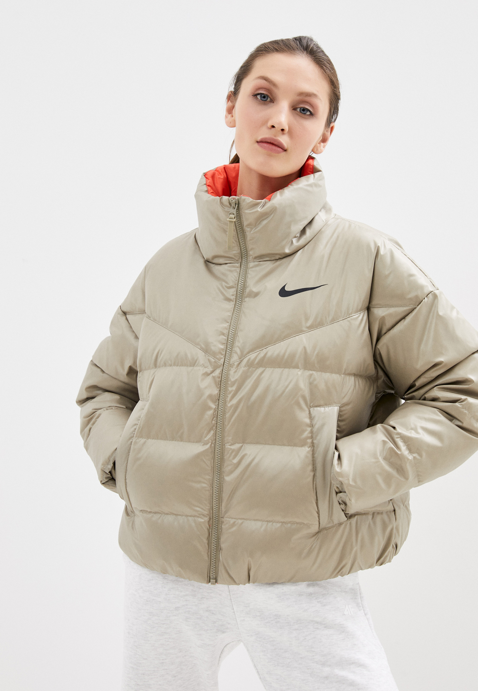 Утепленная куртка женская Nike (Найк) CU5813 цвет бежевый купить за 13850  руб.