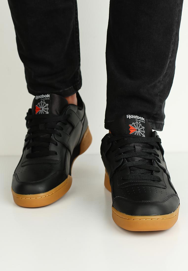 cn2127 reebok