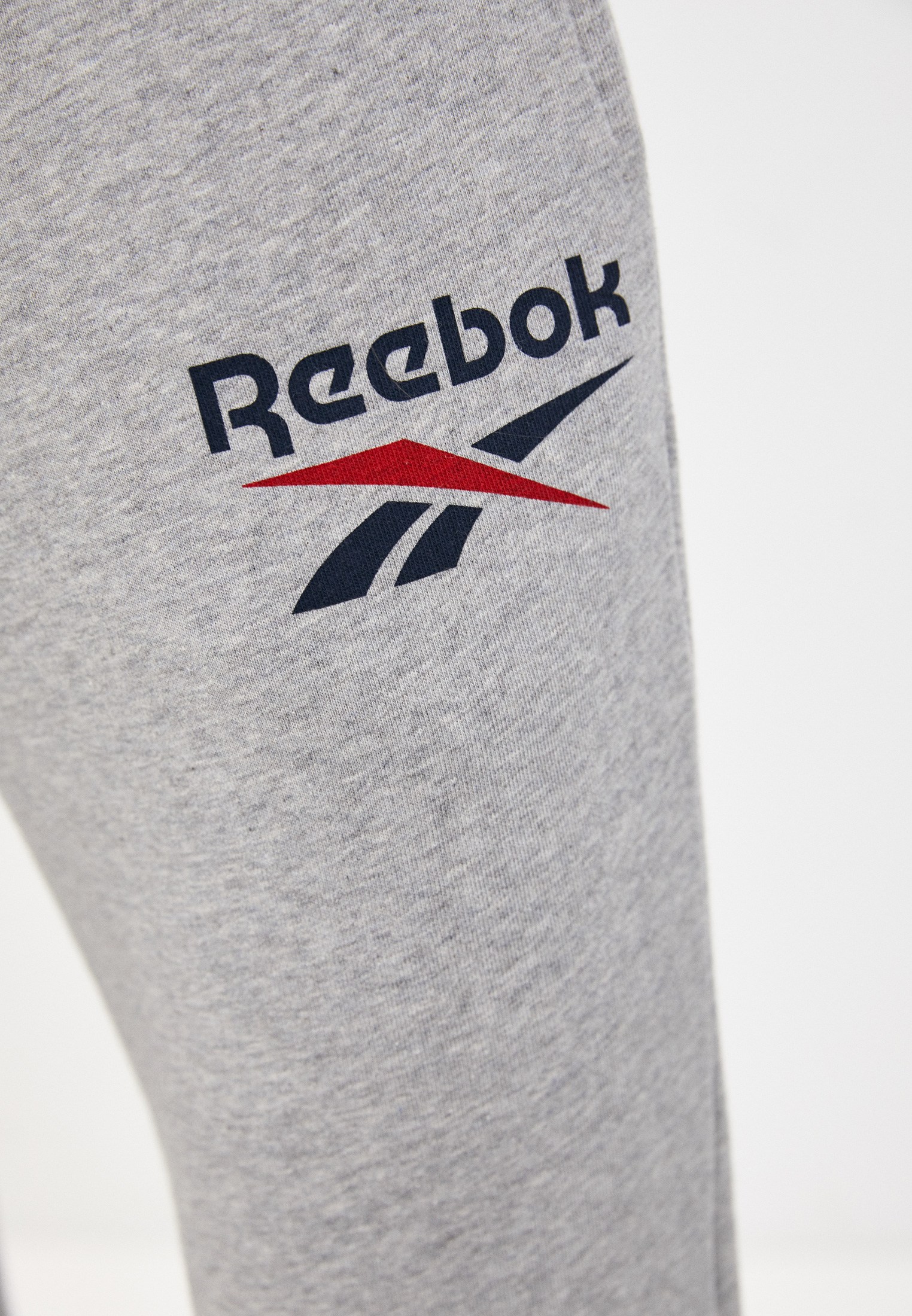 reebok club c 85 minions vicious 6 lounge