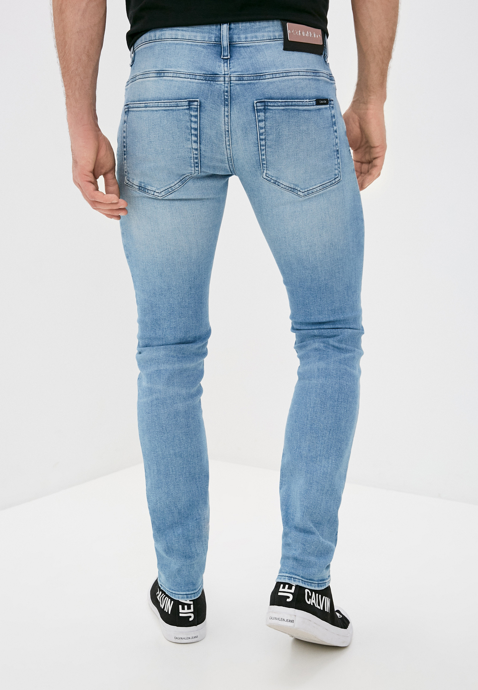 Мужские зауженные джинсы Calvin Klein (Кельвин Кляйн) K10K106559: изображение 4