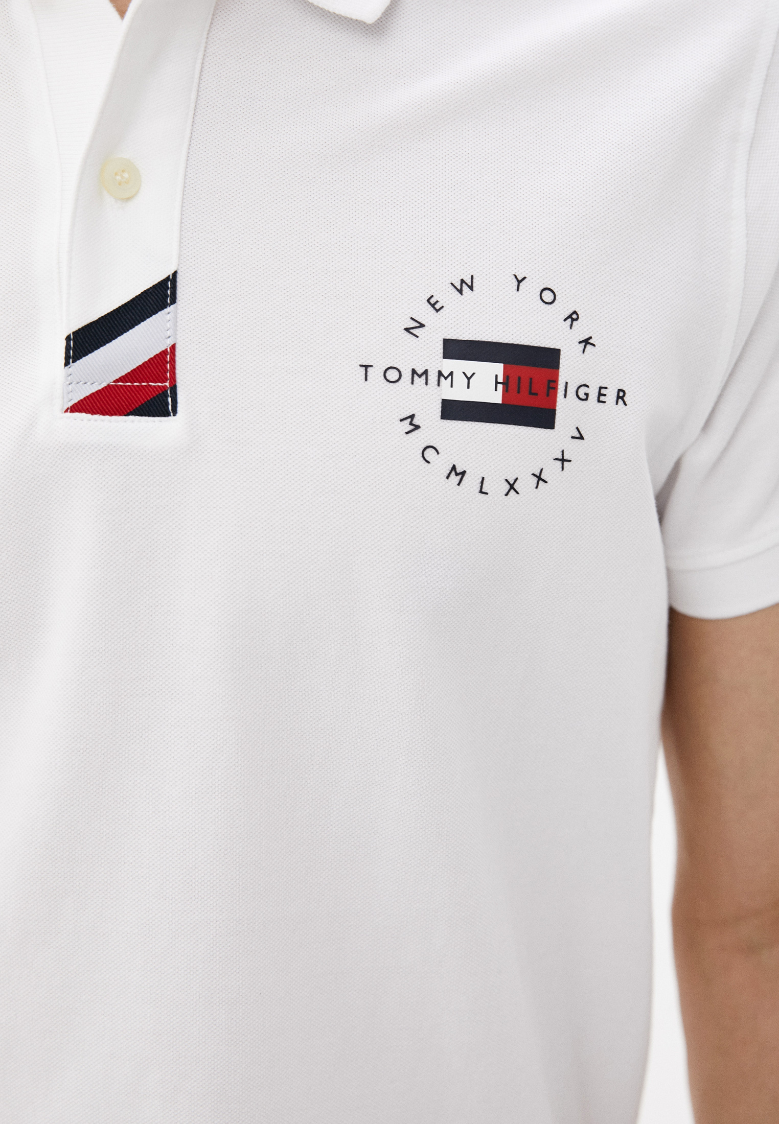 Мужские поло Tommy Hilfiger (Томми Хилфигер) MW0MW17788 цвет белый купить  за 8390 руб.