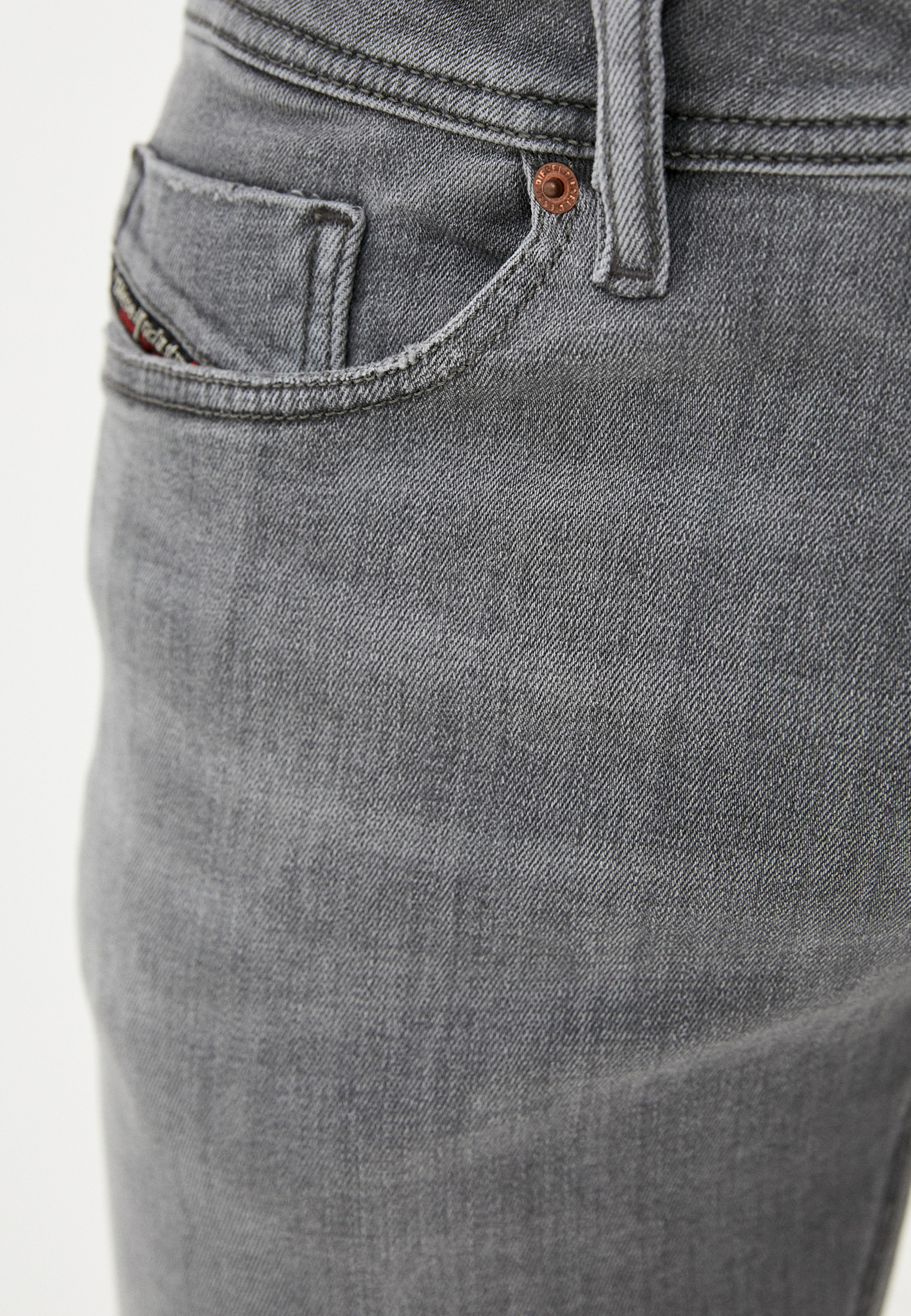 Мужские зауженные джинсы Diesel (Дизель) 00SWJG0095E: изображение 4