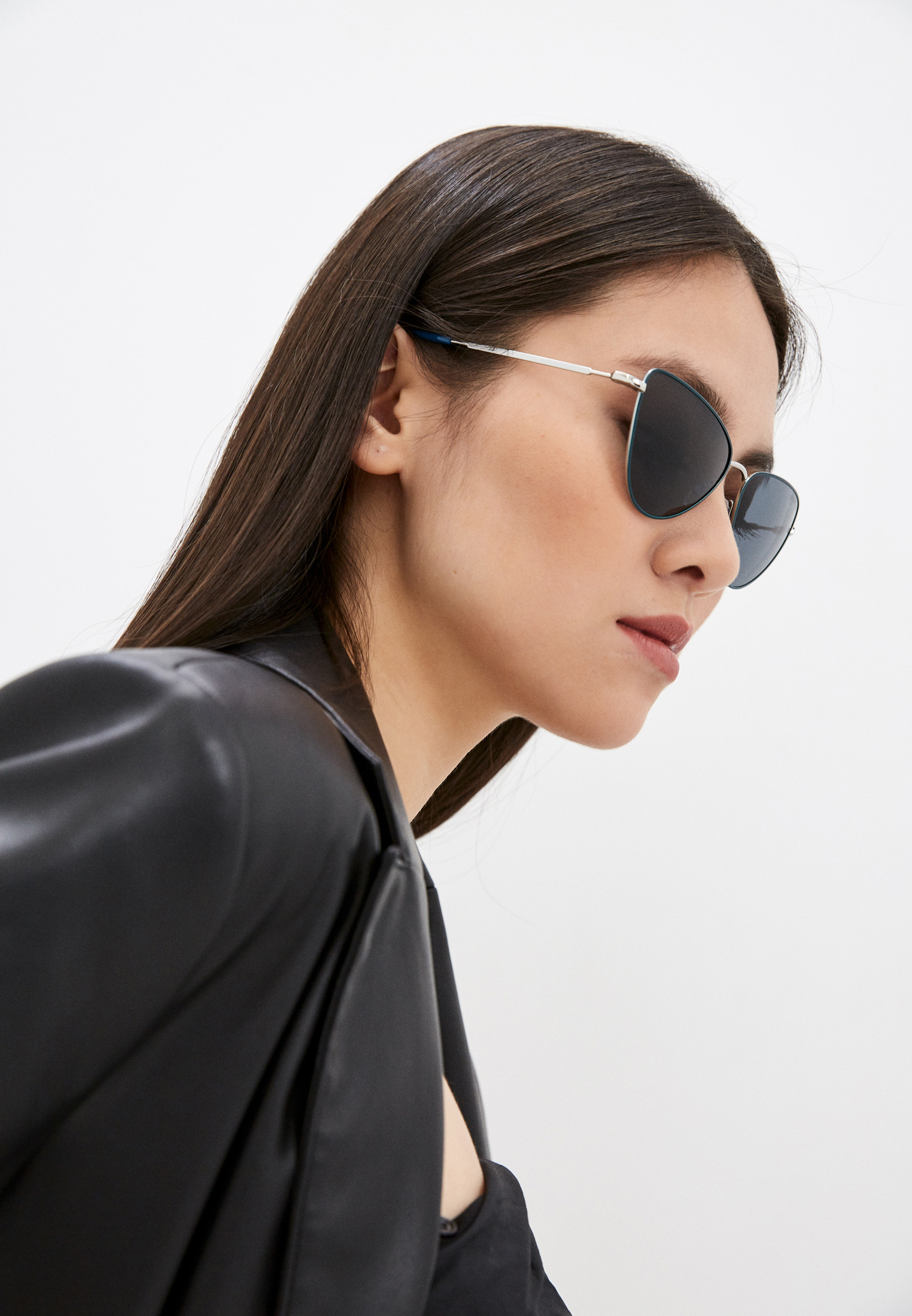 Женские солнцезащитные очки Emporio Armani 0EA2108