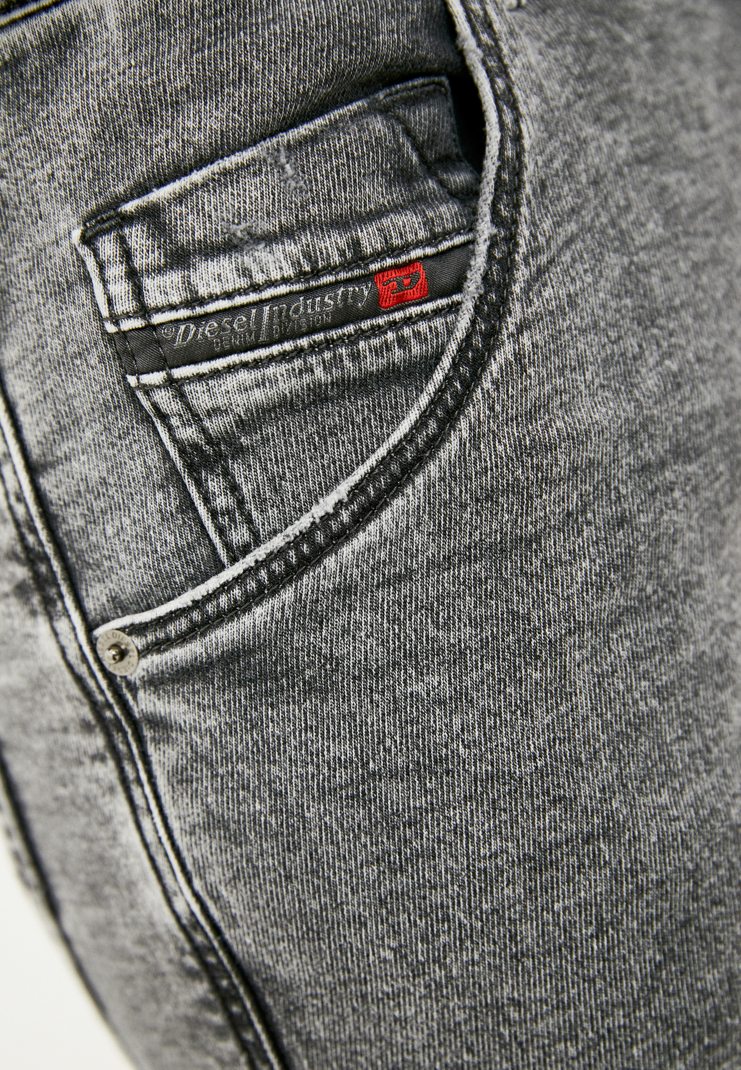 Мужские зауженные джинсы Diesel (Дизель) 00SE2S0689D: изображение 4