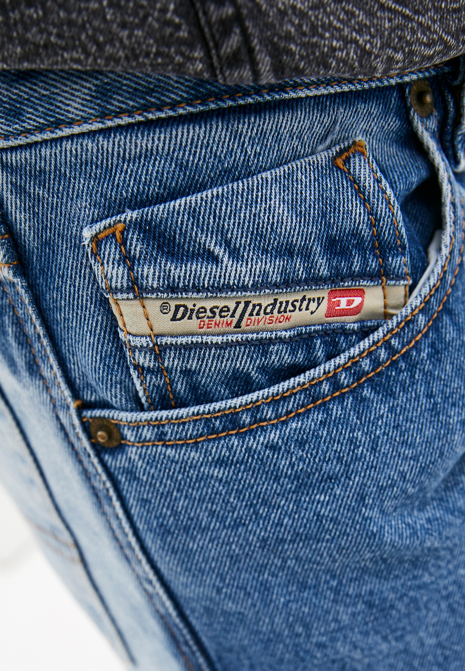 Мужские зауженные джинсы Diesel (Дизель) 00SH3P0077V: изображение 4