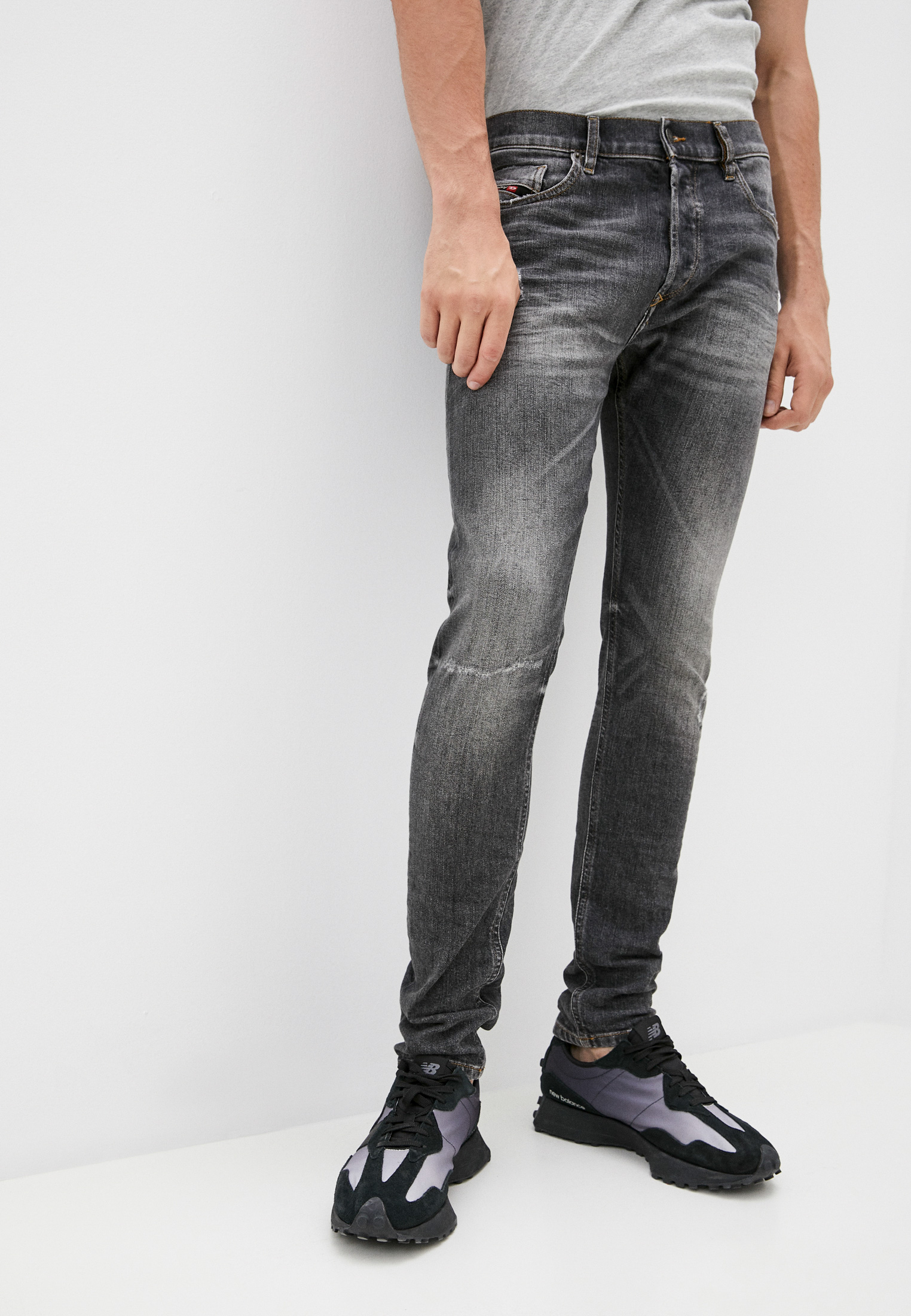 Мужские зауженные джинсы Diesel (Дизель) 00SWID0090T: изображение 1