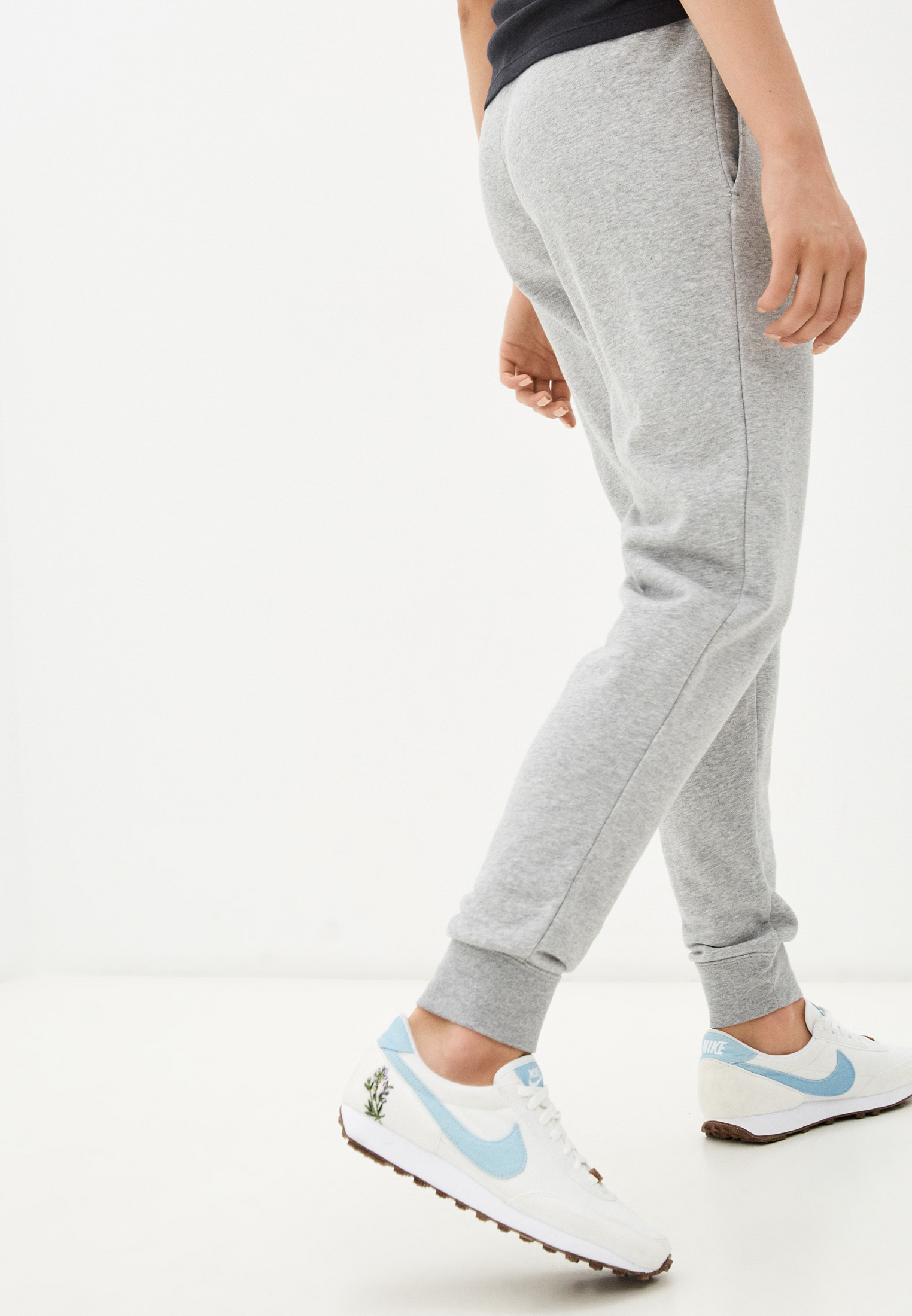 Bv4095 010 Nike