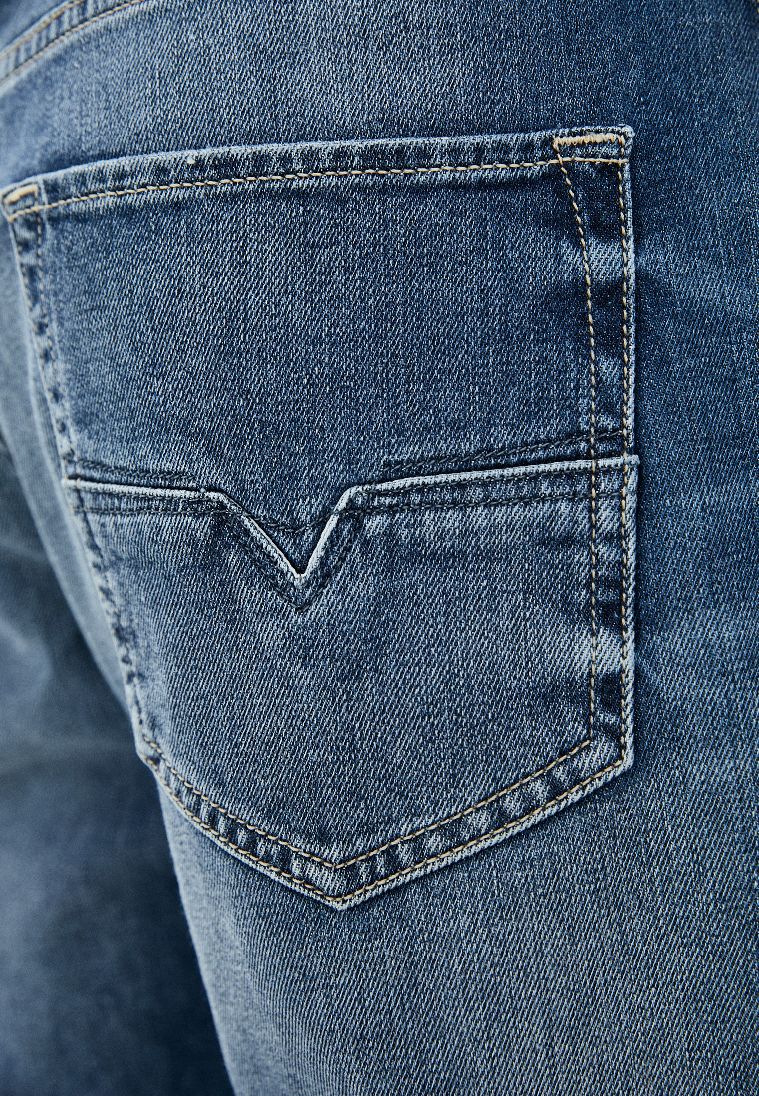 Мужские прямые джинсы Diesel (Дизель) 00SU1W0853P: изображение 4