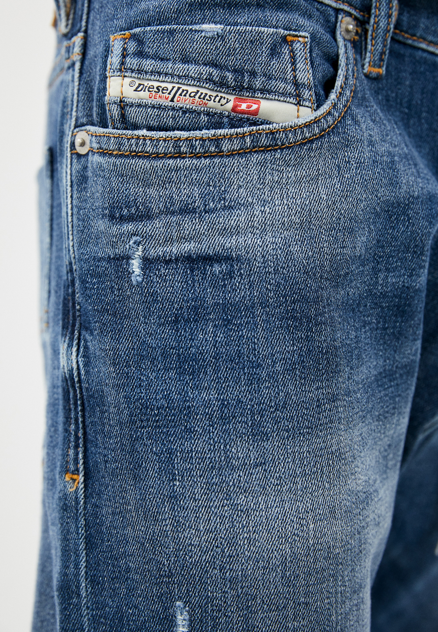 Мужские зауженные джинсы Diesel (Дизель) 00SWID0890X: изображение 8