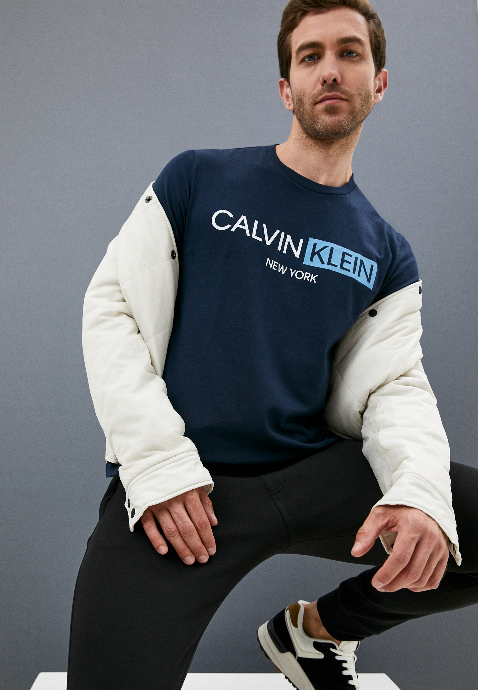 Мужская футболка Calvin Klein (Кельвин Кляйн) K10K107256: изображение 2