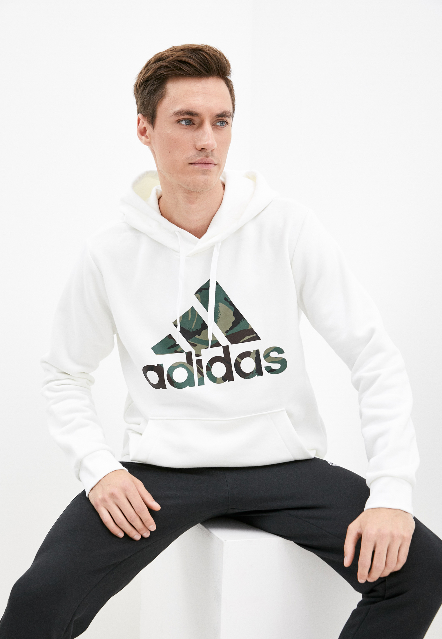 Hooded sweatshirt adidas Essentials Fleece Camo-Print