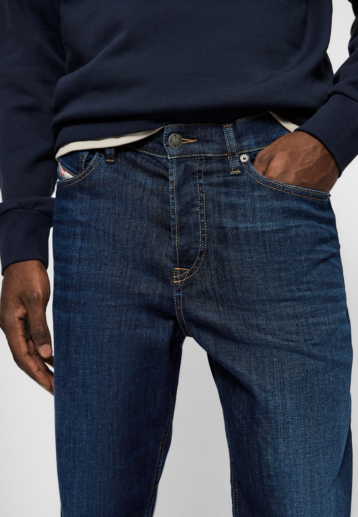 Мужские прямые джинсы Diesel (Дизель) A01695009ZU: изображение 11