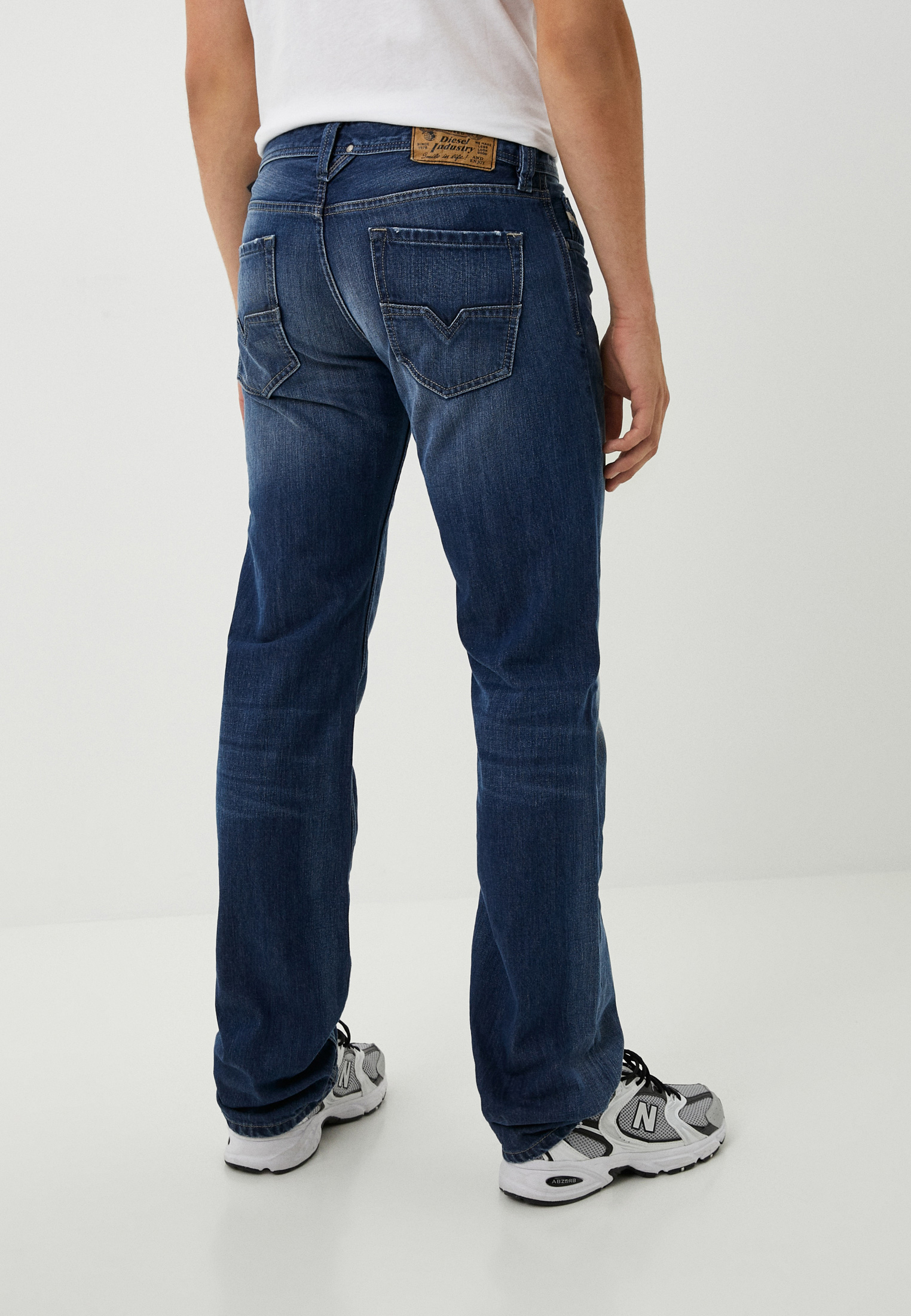 Мужские прямые джинсы Diesel (Дизель) 00C06R008XR: изображение 13