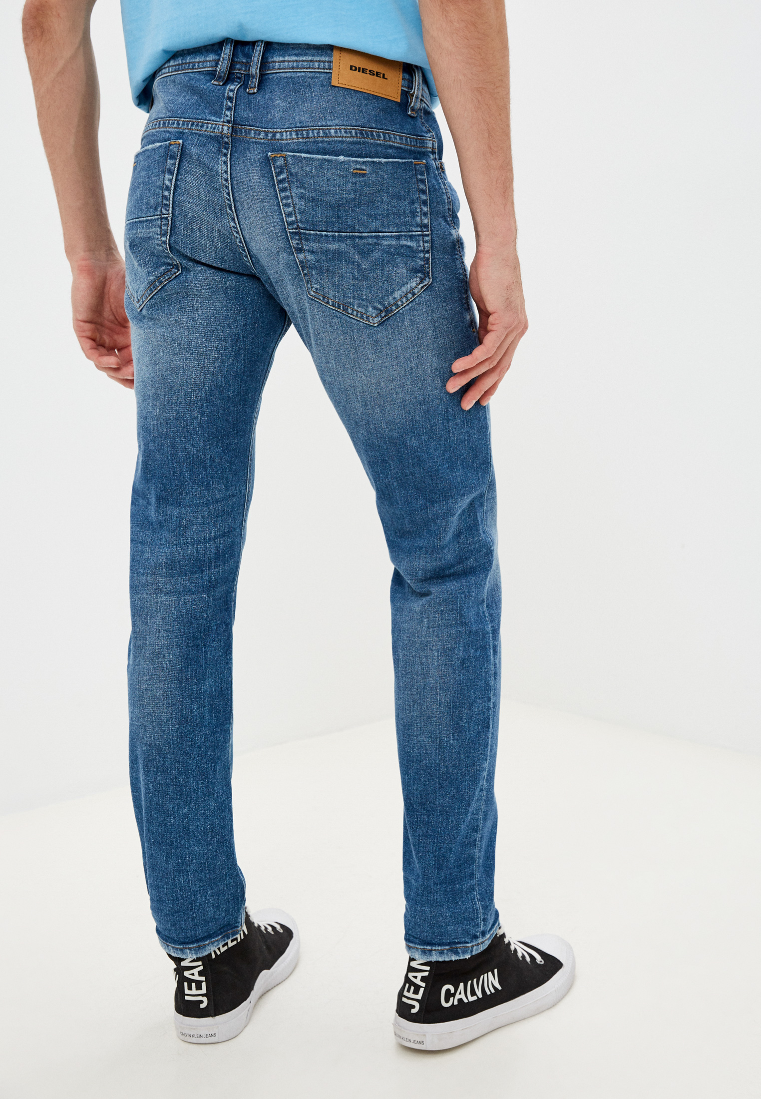 Мужские зауженные джинсы Diesel (Дизель) 00SB6C009ES: изображение 3