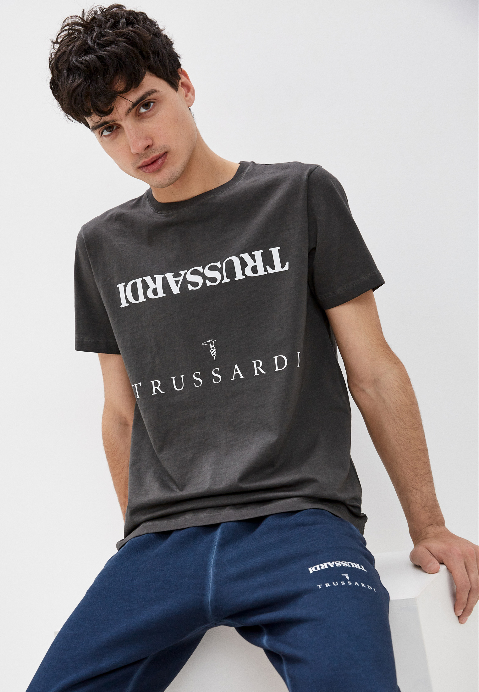 Мужская футболка Trussardi (Труссарди) 52T00543-1T005625