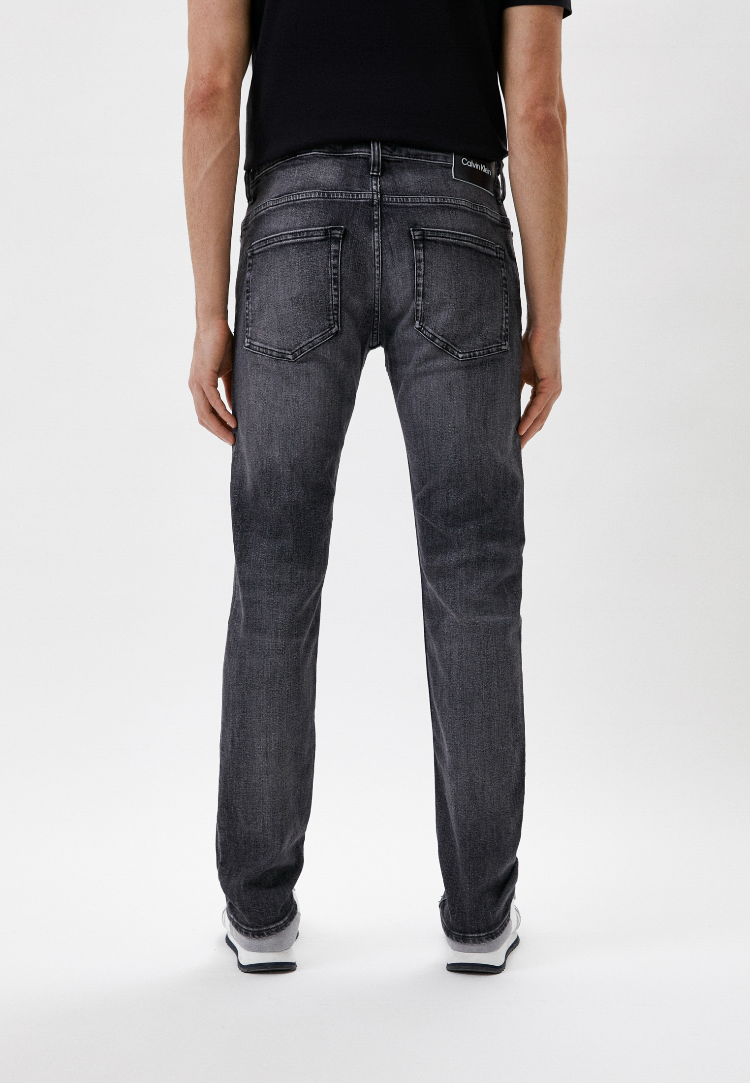 Мужские зауженные джинсы Calvin Klein (Кельвин Кляйн) K10K108133: изображение 3