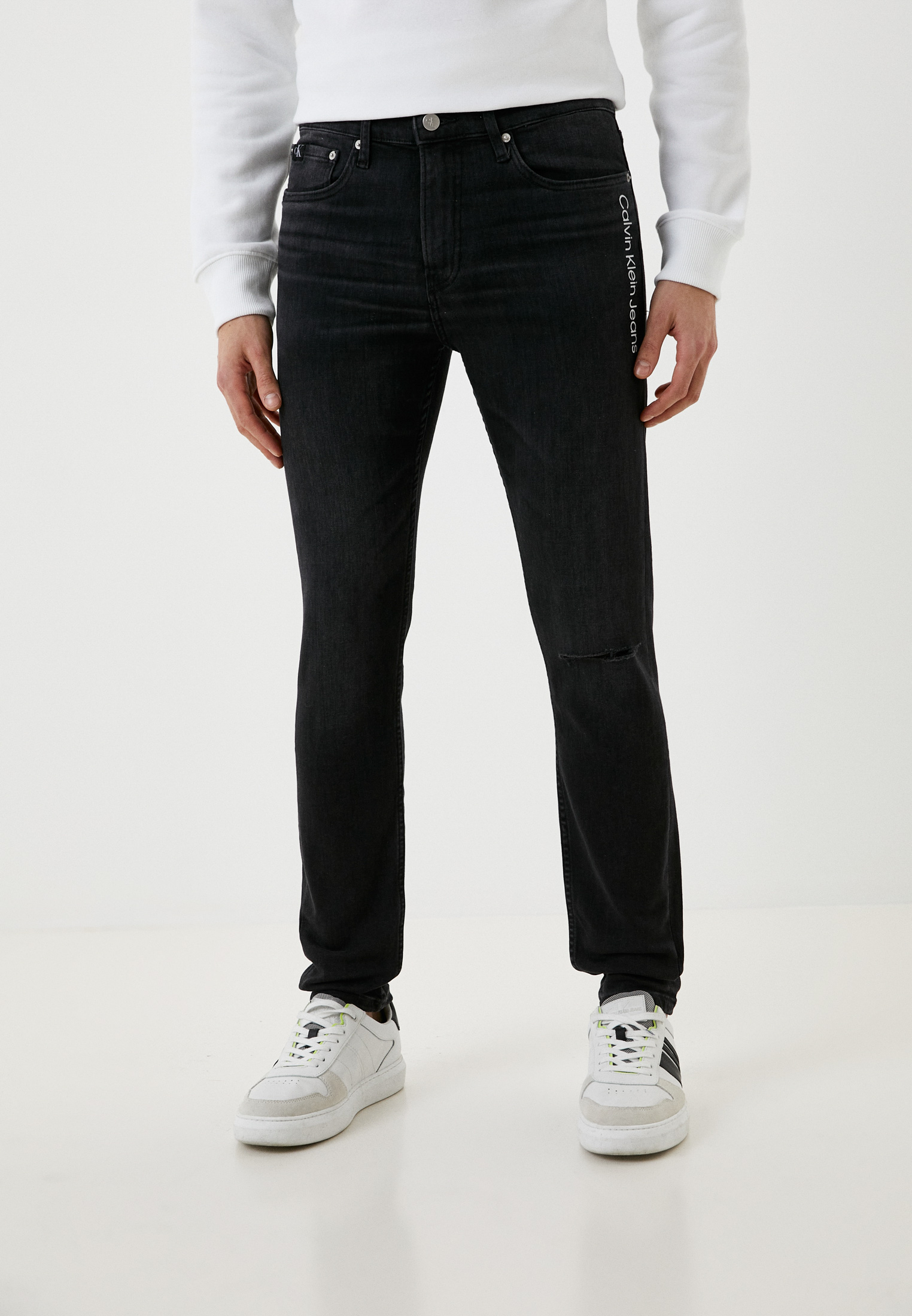 Зауженные джинсы Calvin Klein Jeans J30J319804