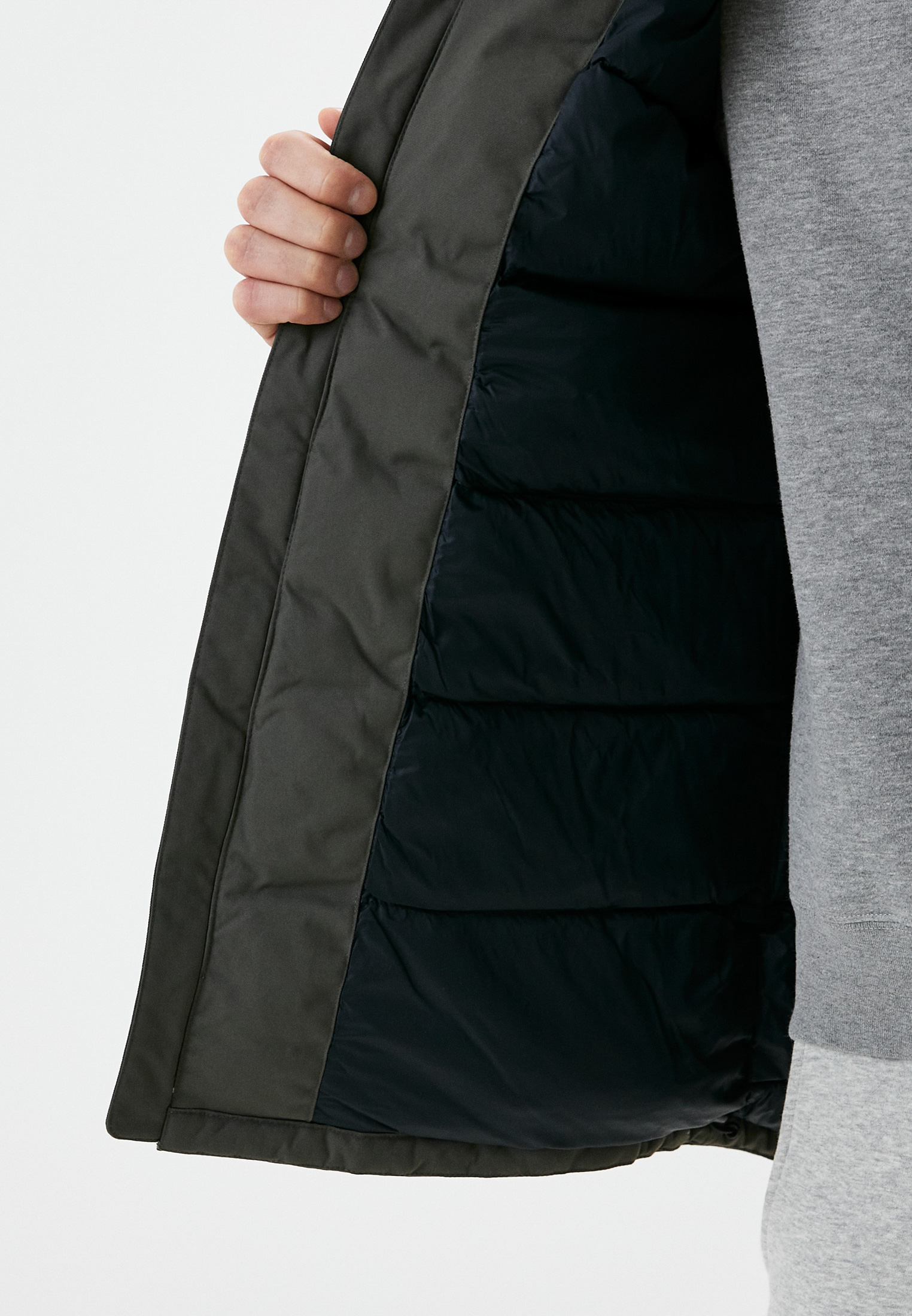 Мужская верхняя одежда Oakley (Оаклей) FOA402560 цвет хаки купить за ...