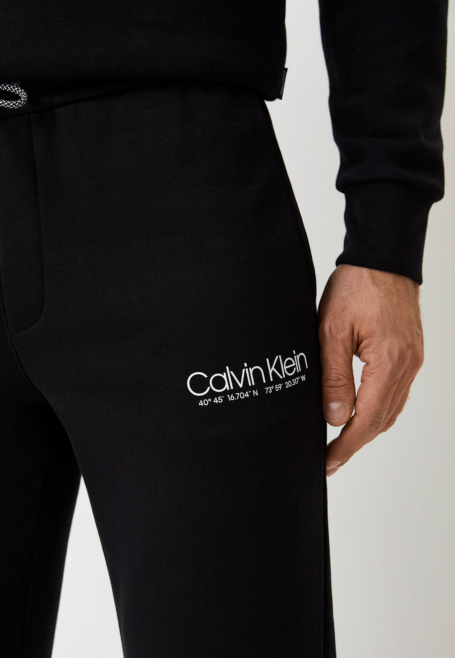 Мужские спортивные брюки Calvin Klein (Кельвин Кляйн) K10K108945: изображение 4