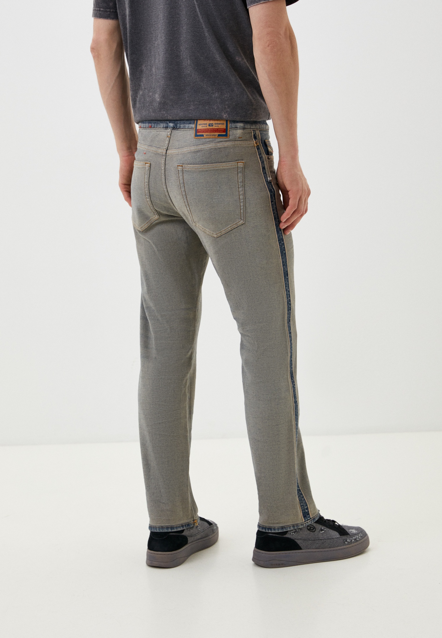 Мужские прямые джинсы Diesel (Дизель) A0531109C82: изображение 6