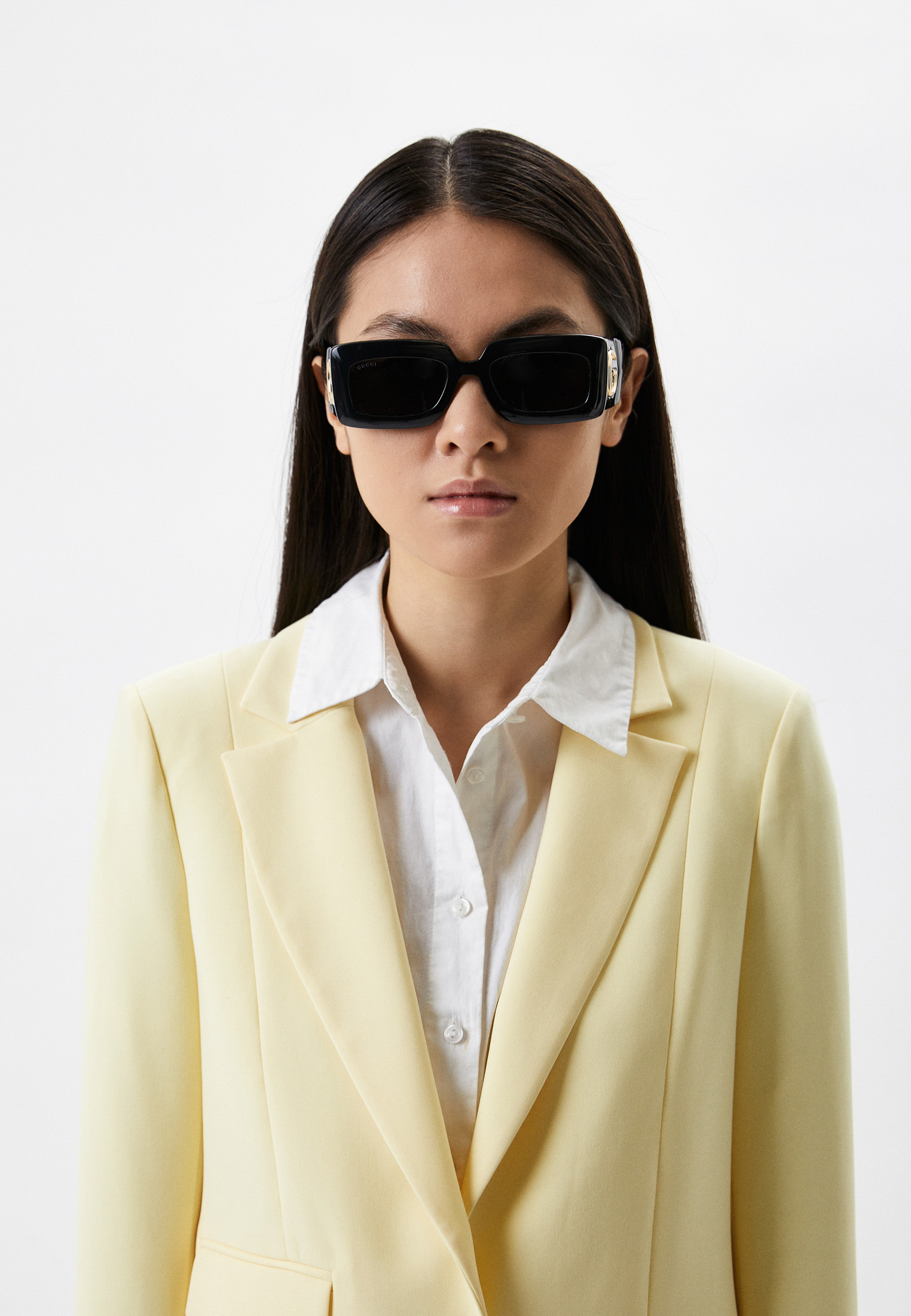 Женские солнцезащитные очки Gucci (Гуччи) GG0811S купить за 48900 руб.