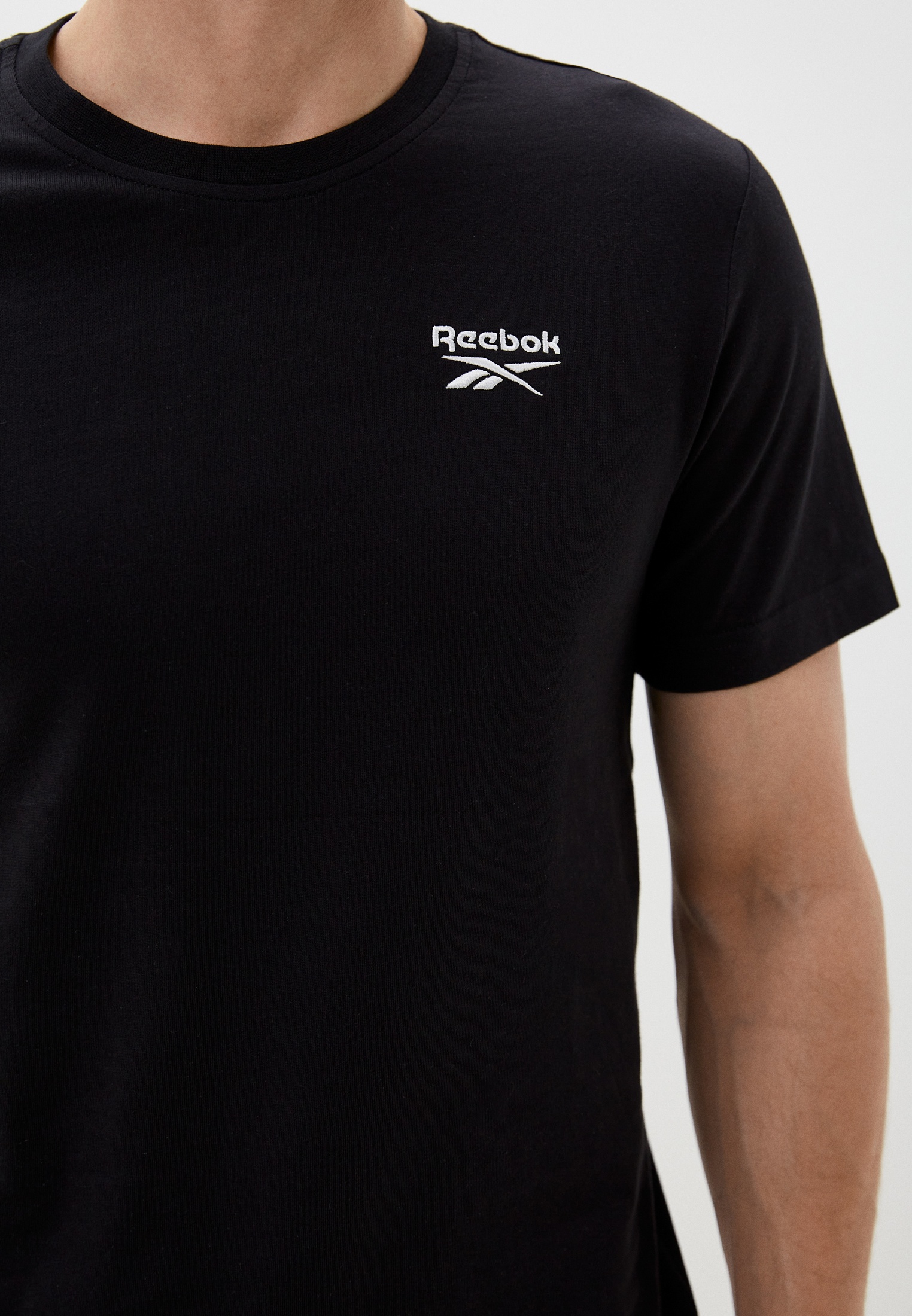 Футболка мужская Reebok (Рибок) 100054973 купить за 3399 руб.