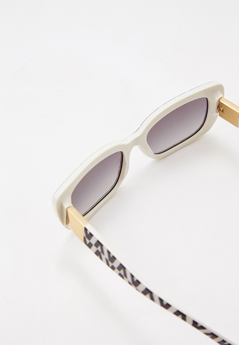 Женские солнцезащитные очки Valentino 0VA4096: изображение 5