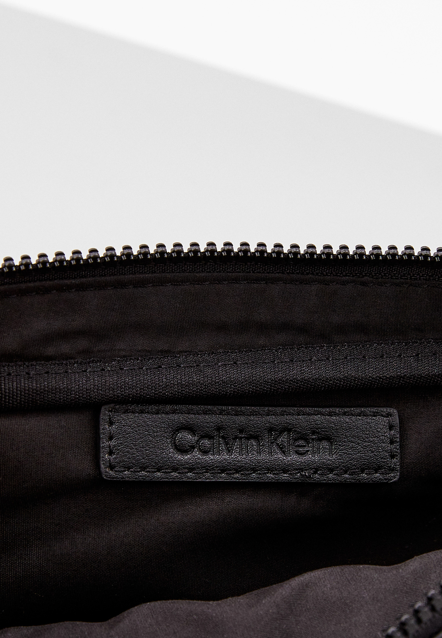 Поясная сумка Calvin Klein (Кельвин Кляйн) K50K508688: изображение 4