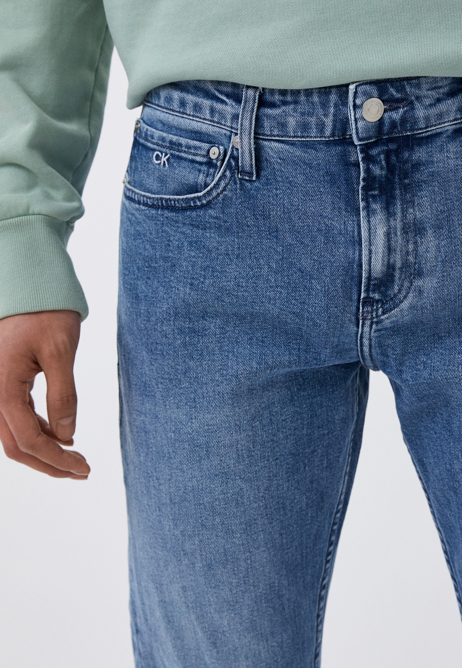 Мужские зауженные джинсы Calvin Klein (Кельвин Кляйн) K10K108621: изображение 4