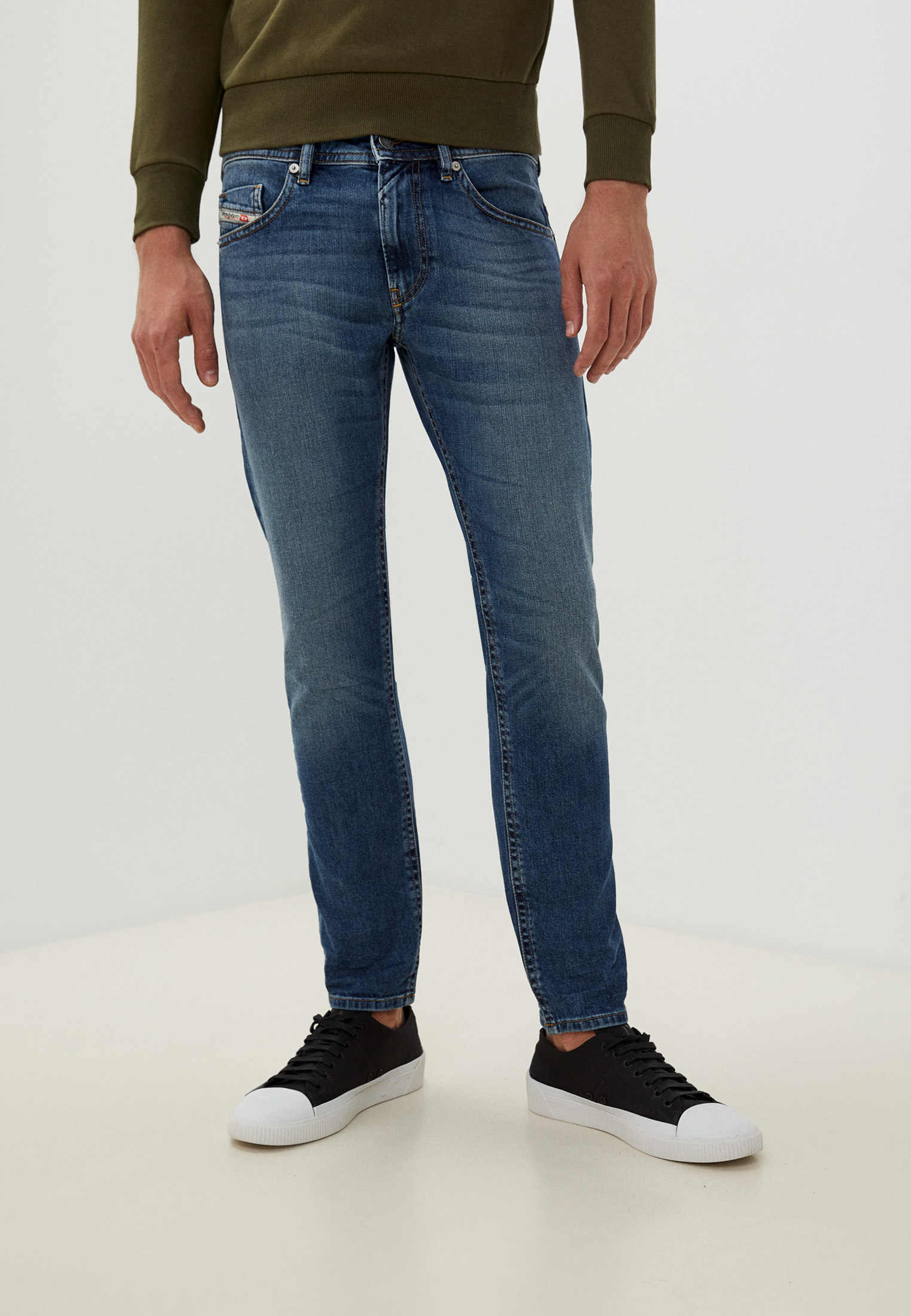 Мужские зауженные джинсы Diesel (Дизель) 00SB6C009EI: изображение 1